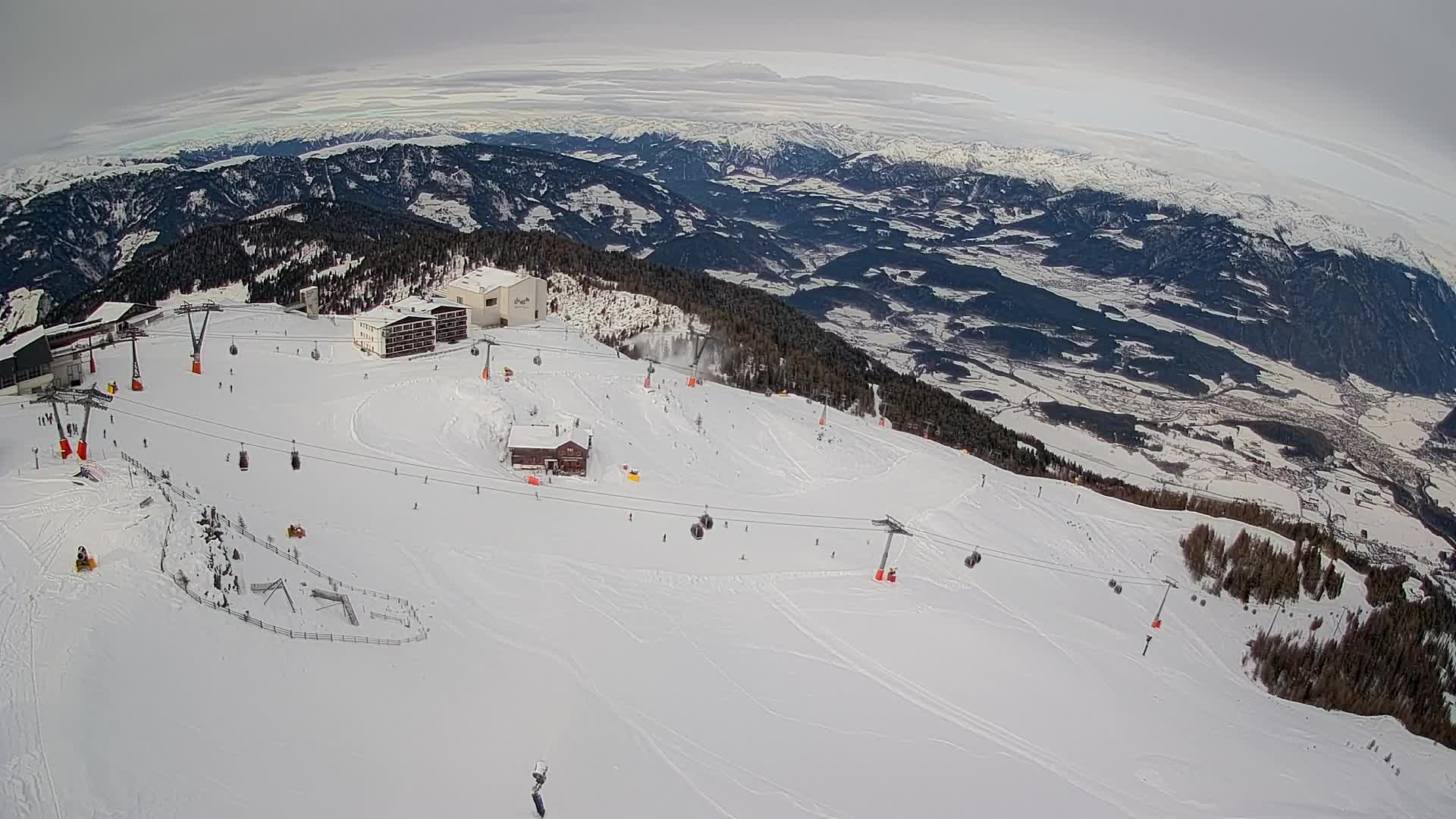 Station de ski Kronplatz sommet | vue sur Brunico