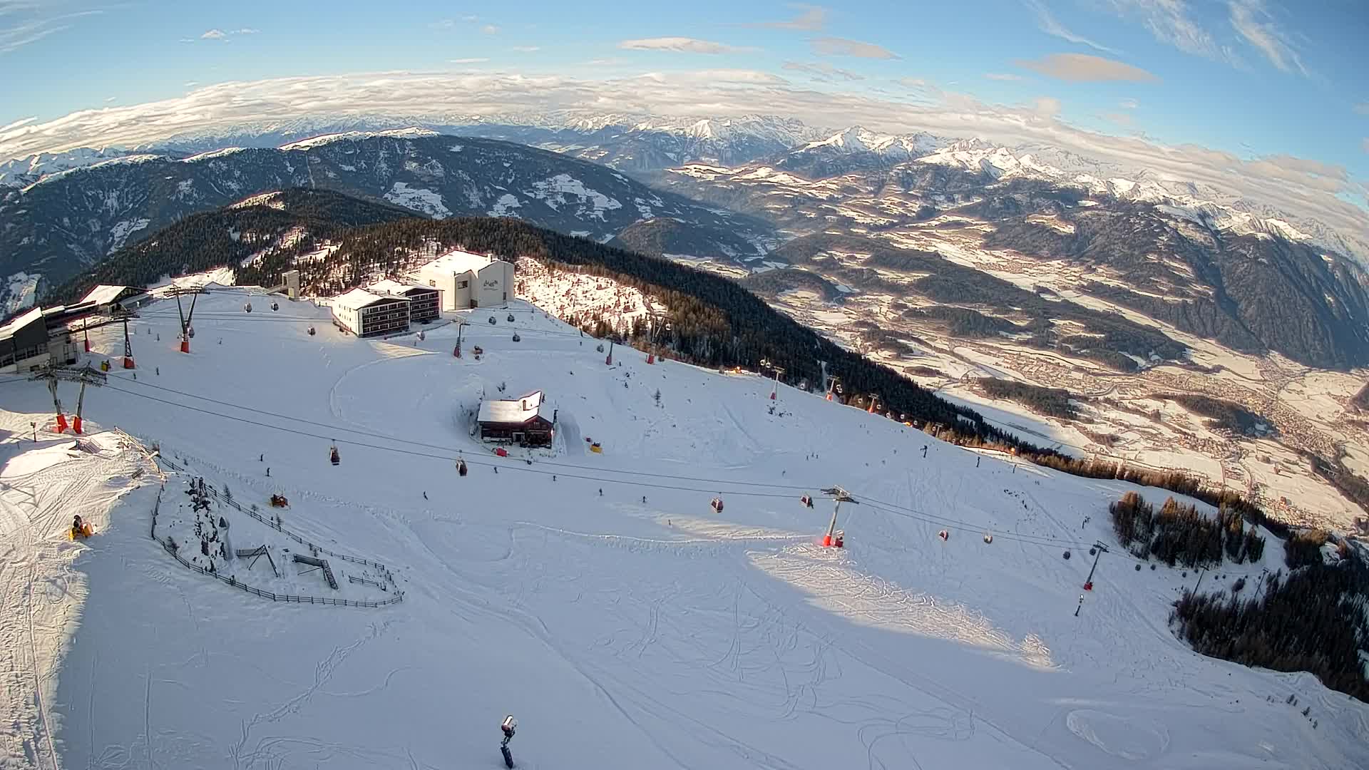 Stazione sciistica di Plan de Corones | vista su Brunico