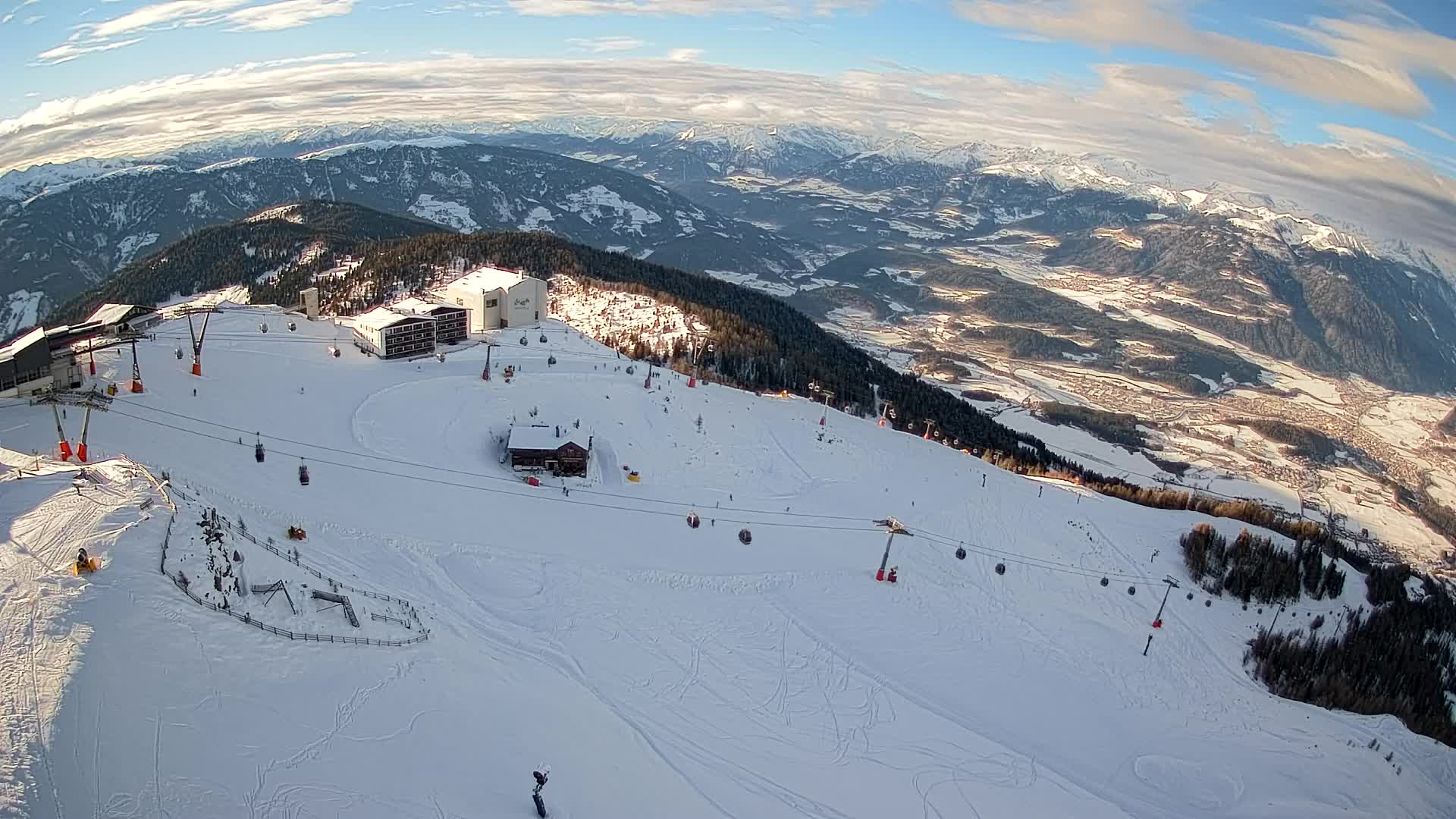 Stazione sciistica di Plan de Corones | vista su Brunico