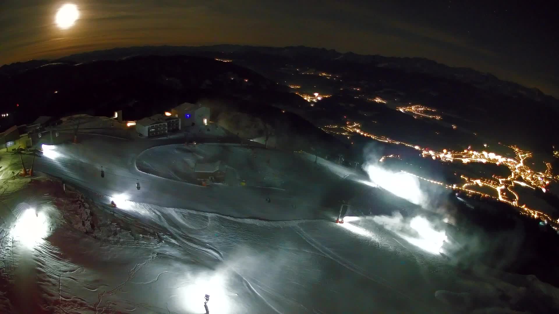 Kronplatz peak Ski resort | view to Bruneck