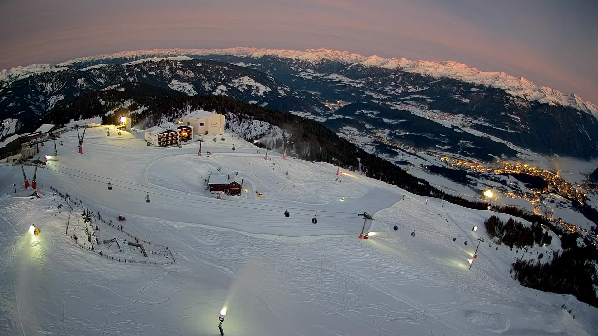 Smučišče Kronplatz – vrh | pogled na Bruneck