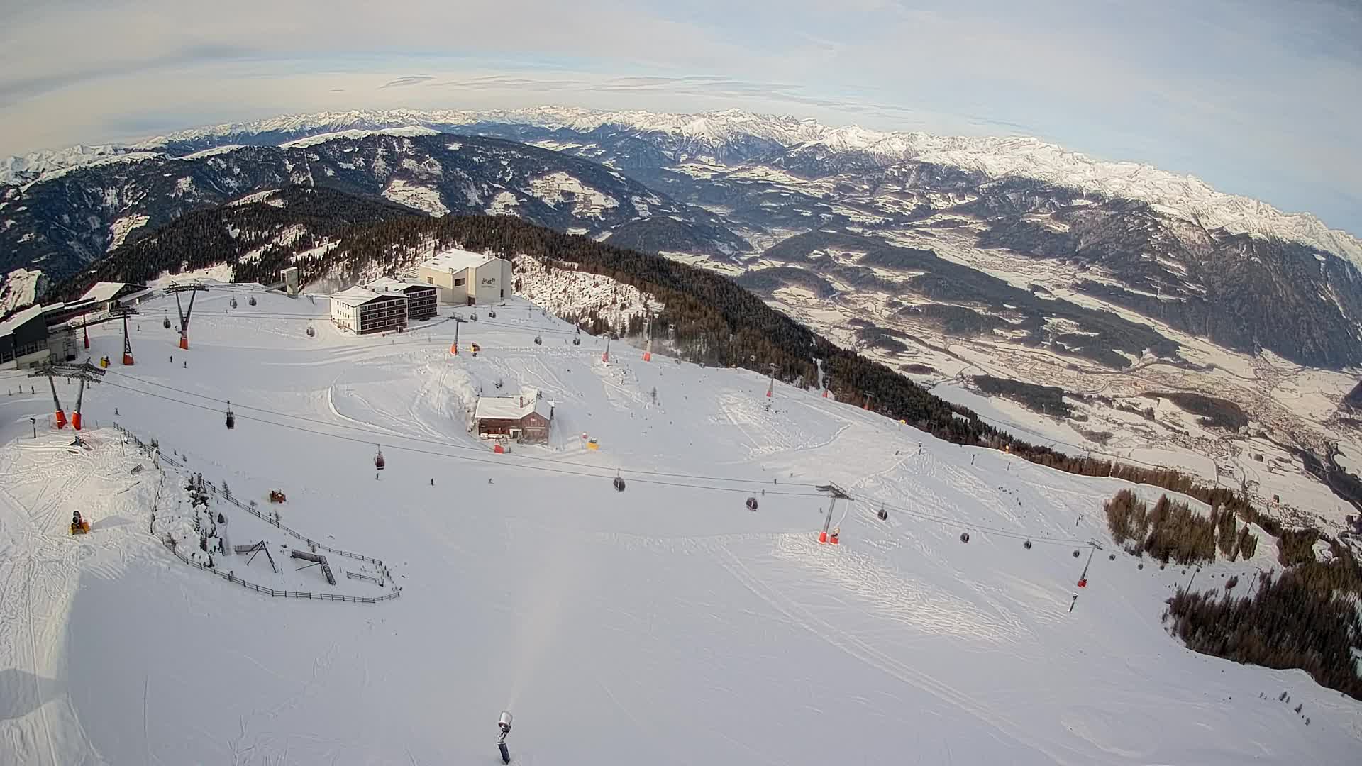 Station de ski Kronplatz sommet | vue sur Brunico