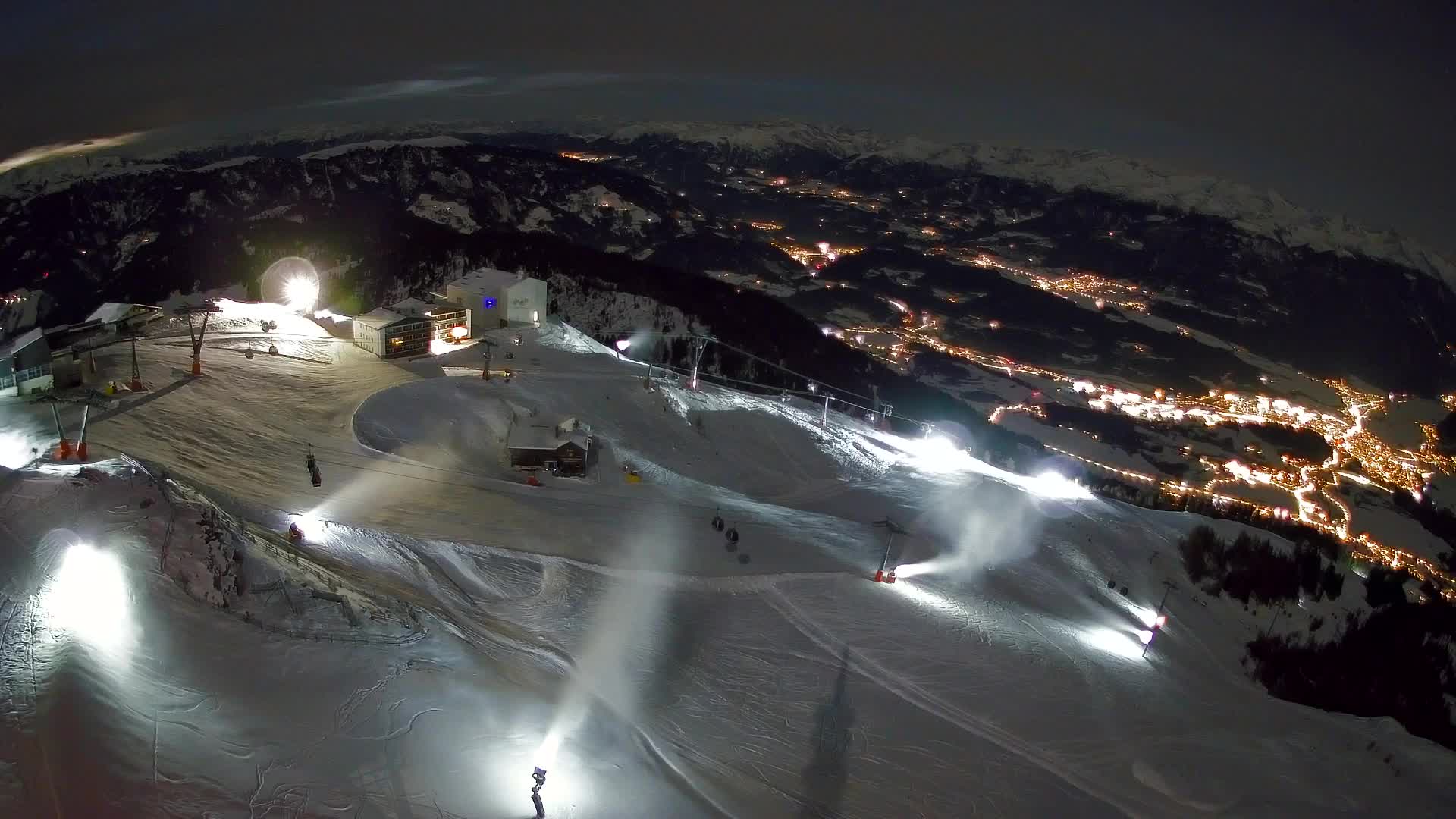 Kronplatz peak Ski resort | view to Bruneck