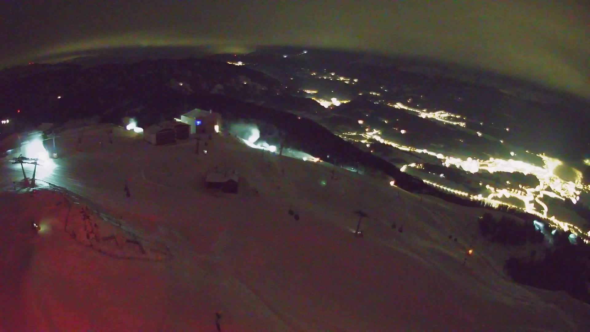 Cima estación de esquí Kronplatz | vista hacia Brunico