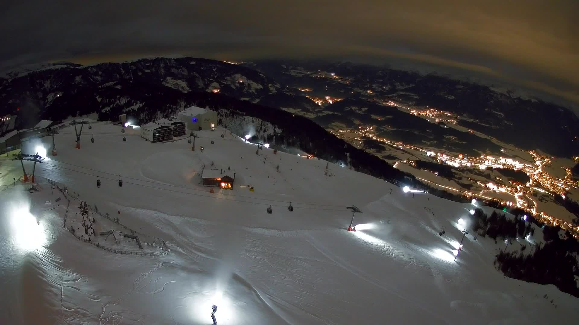 Skigebiet Kronplatz Gipfel | Blick auf Bruneck