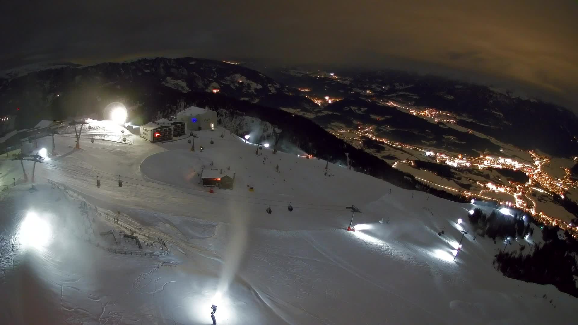 Skigebiet Kronplatz Gipfel | Blick auf Bruneck