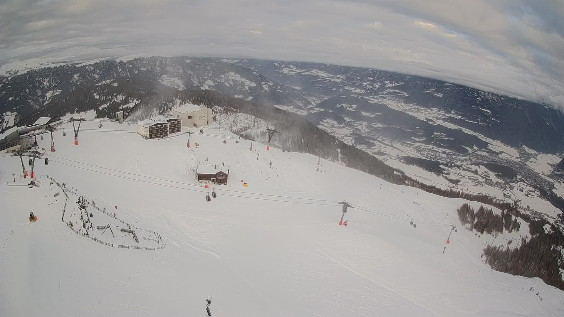 Smučišče Kronplatz – vrh | pogled na Bruneck