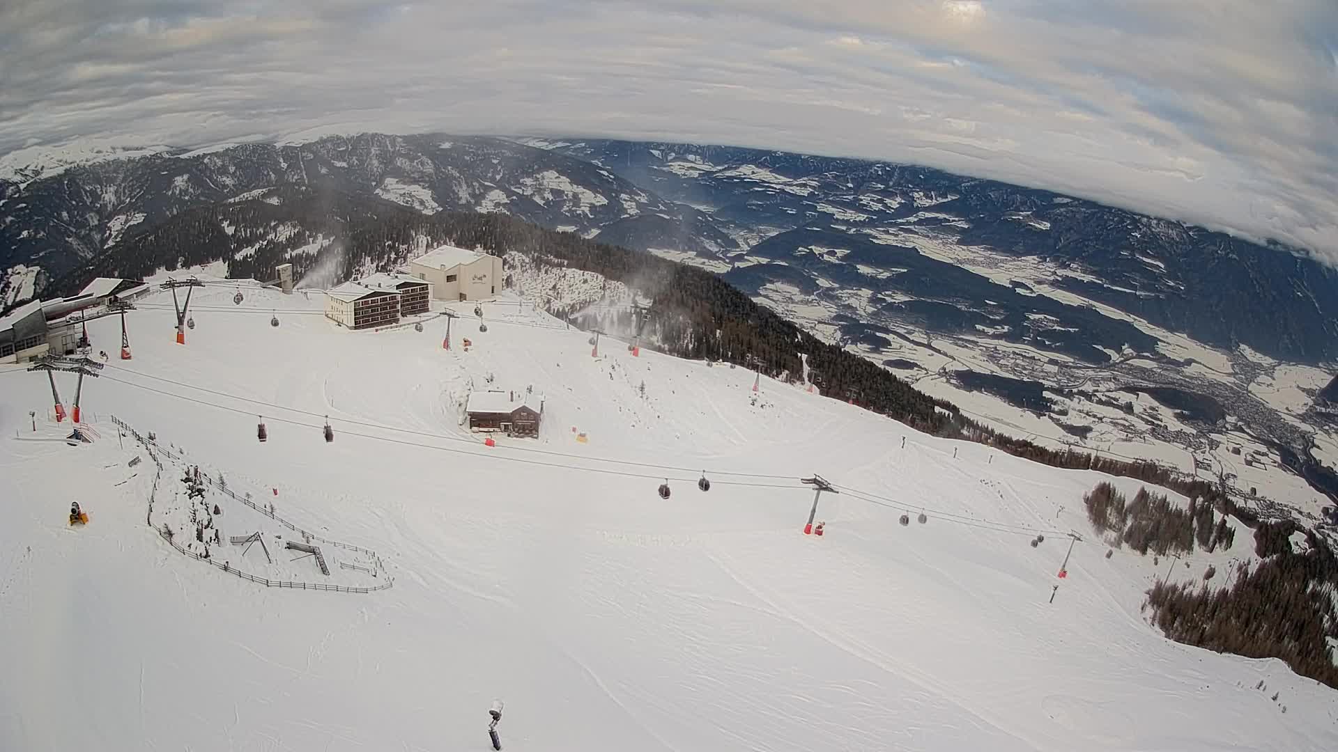 Smučišče Kronplatz – vrh | pogled na Bruneck