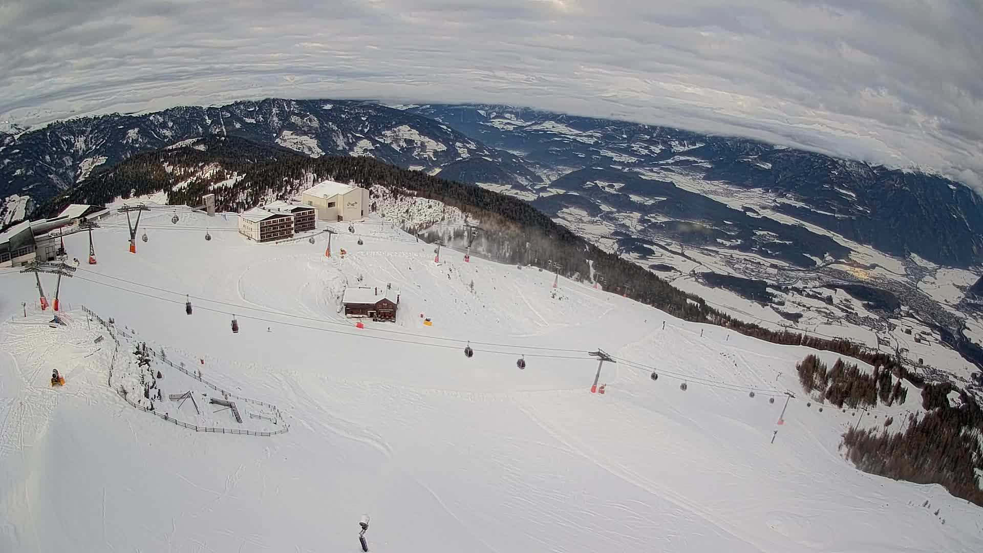 Station de ski Kronplatz sommet | vue sur Brunico