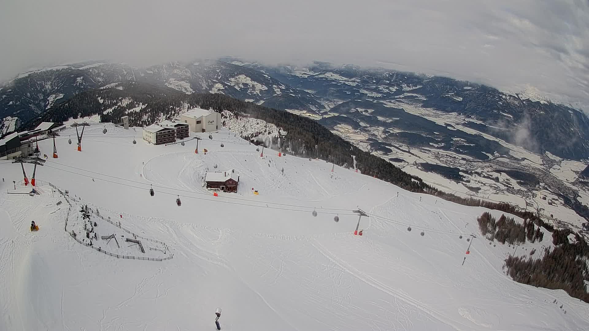 Station de ski Kronplatz sommet | vue sur Brunico