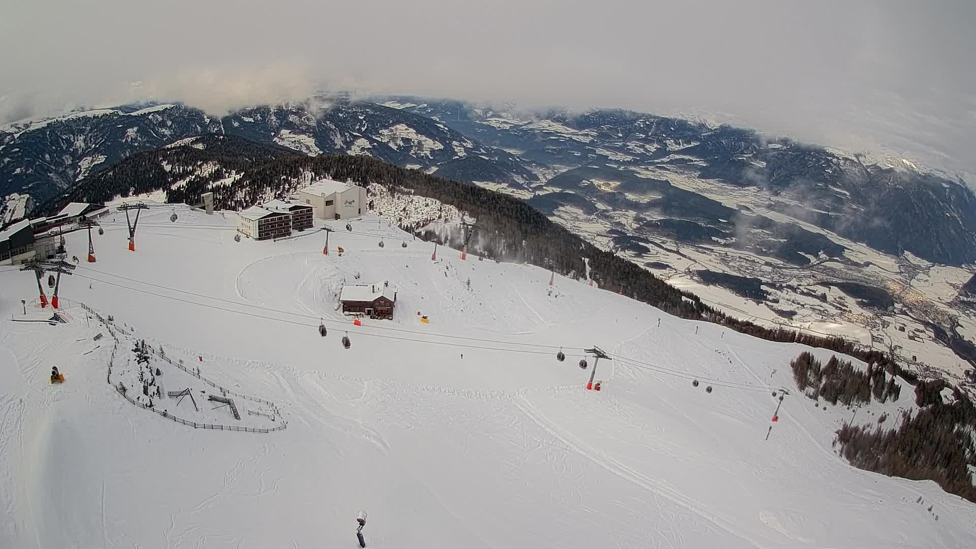 Station de ski Kronplatz sommet | vue sur Brunico
