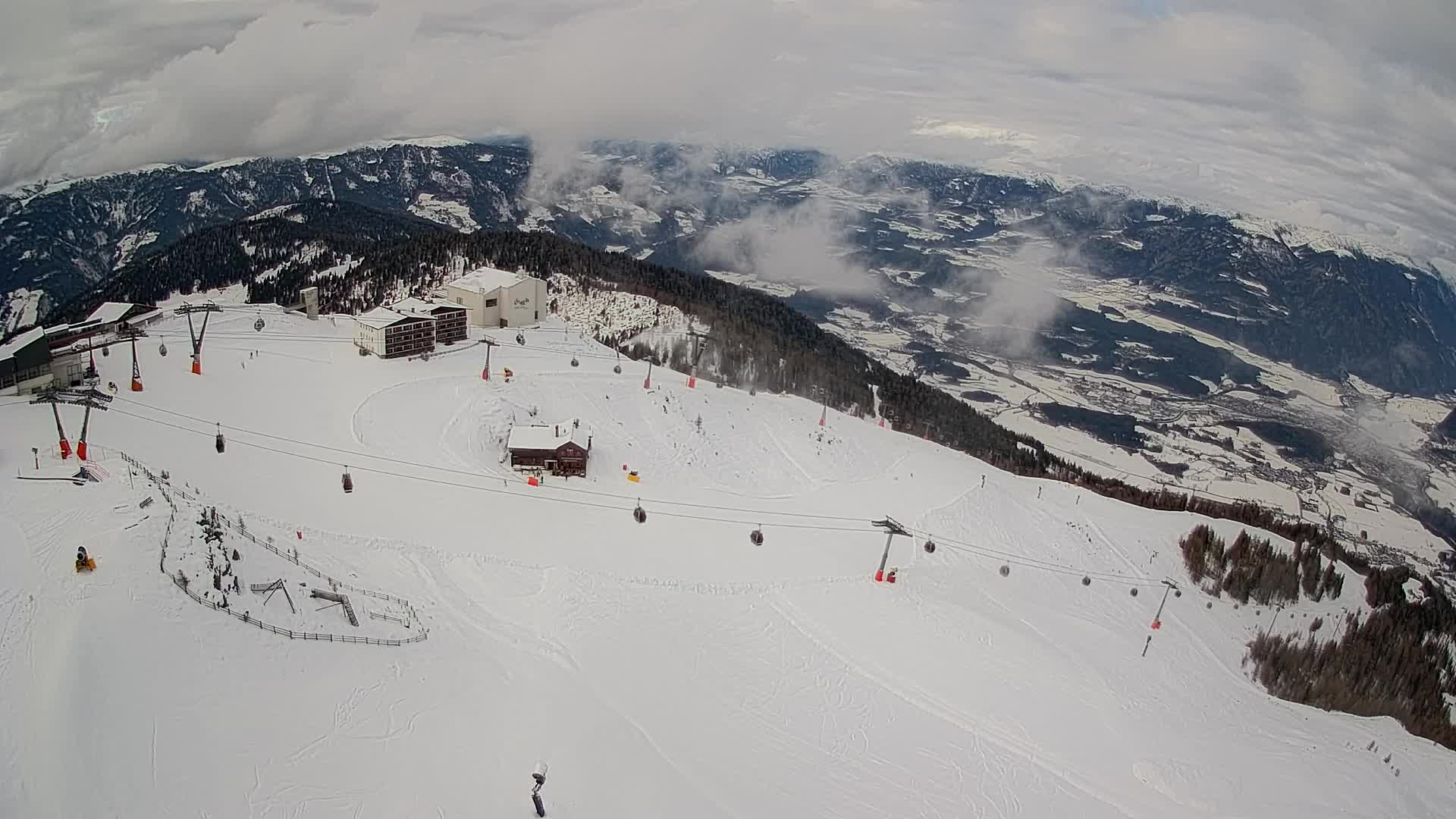 Station de ski Kronplatz sommet | vue sur Brunico