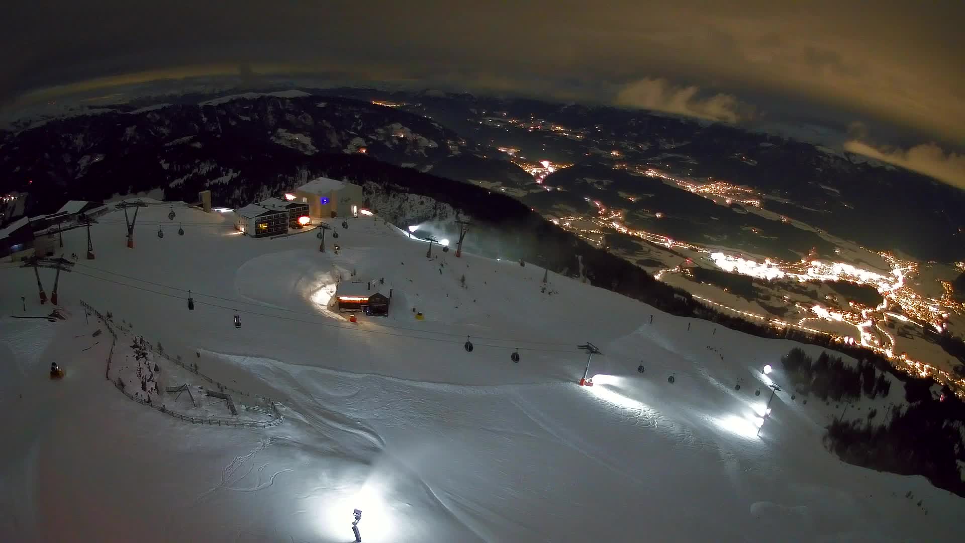 Station de ski Kronplatz sommet | vue sur Brunico