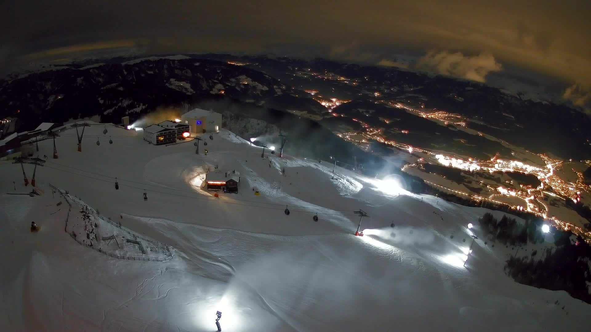 Skigebiet Kronplatz Gipfel | Blick auf Bruneck