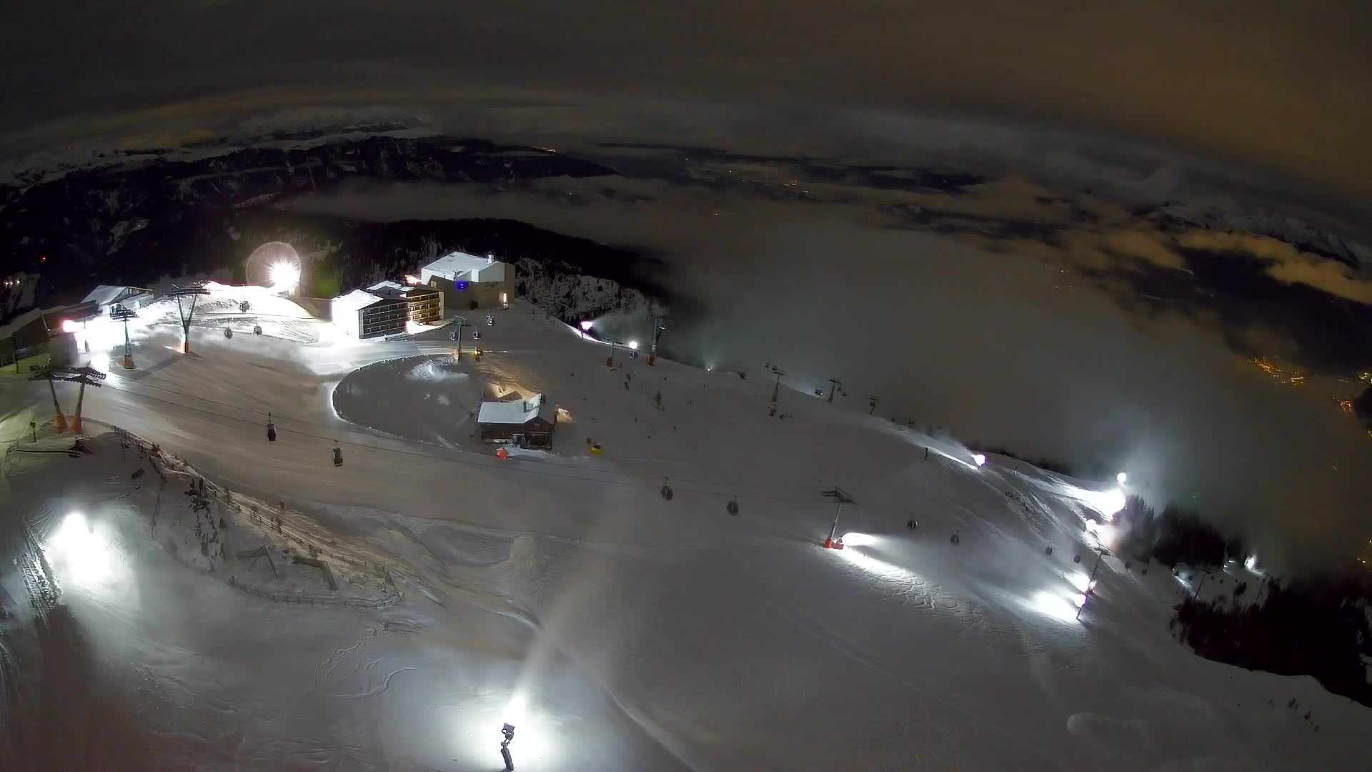 Kronplatz peak Ski resort | view to Bruneck