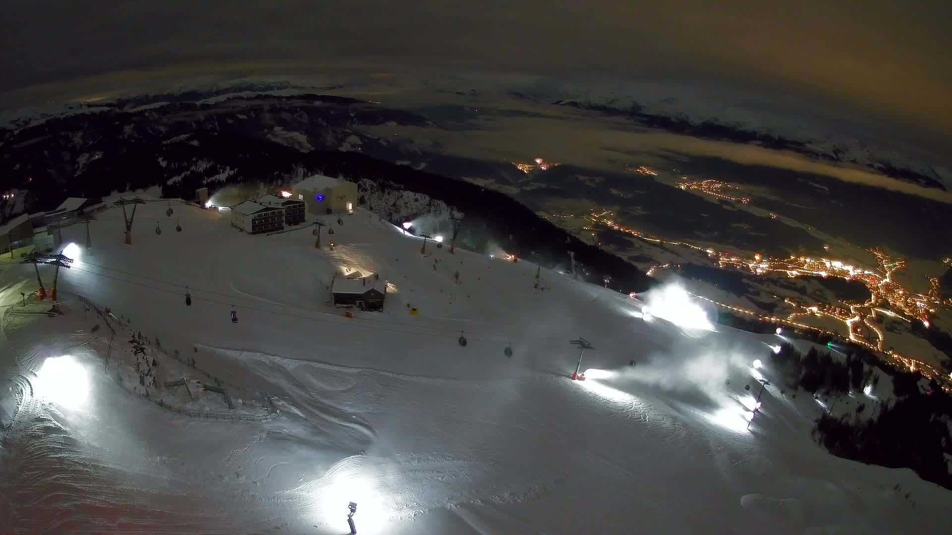Stazione sciistica di Plan de Corones | vista su Brunico