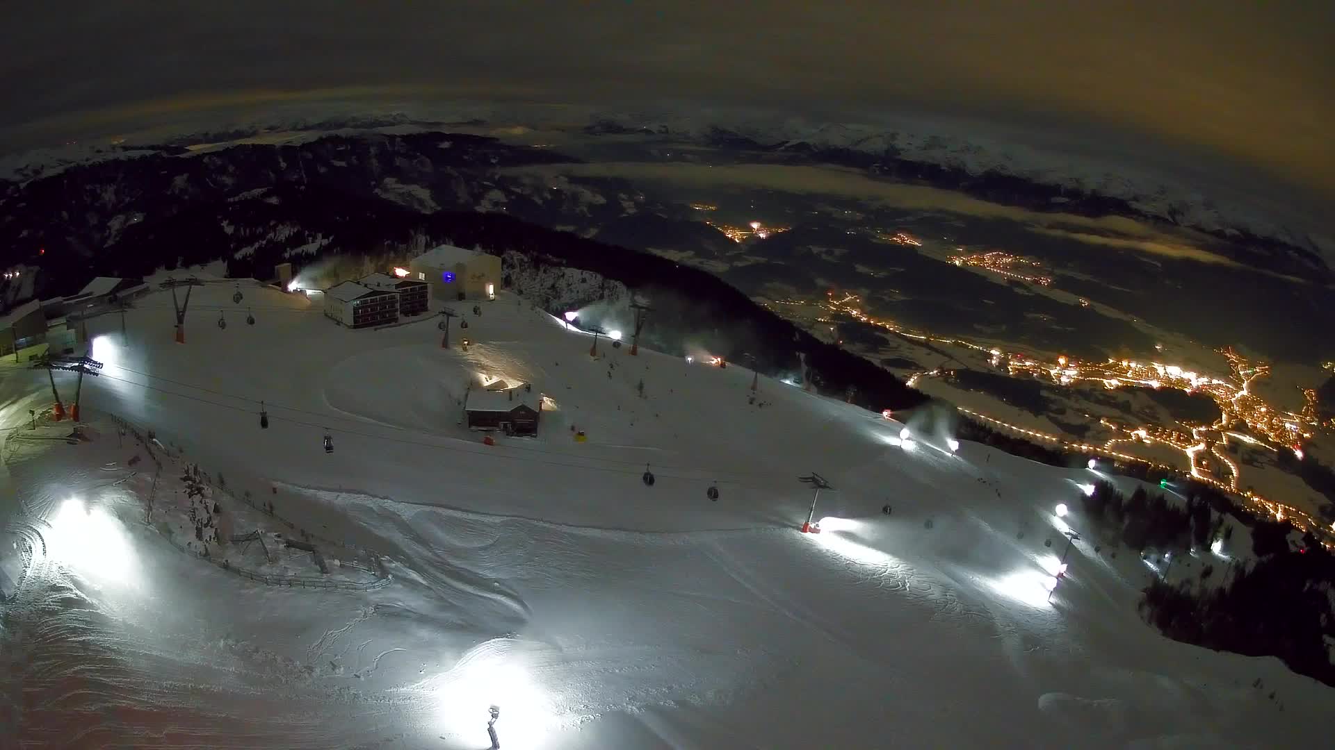 Kronplatz peak Ski resort | view to Bruneck