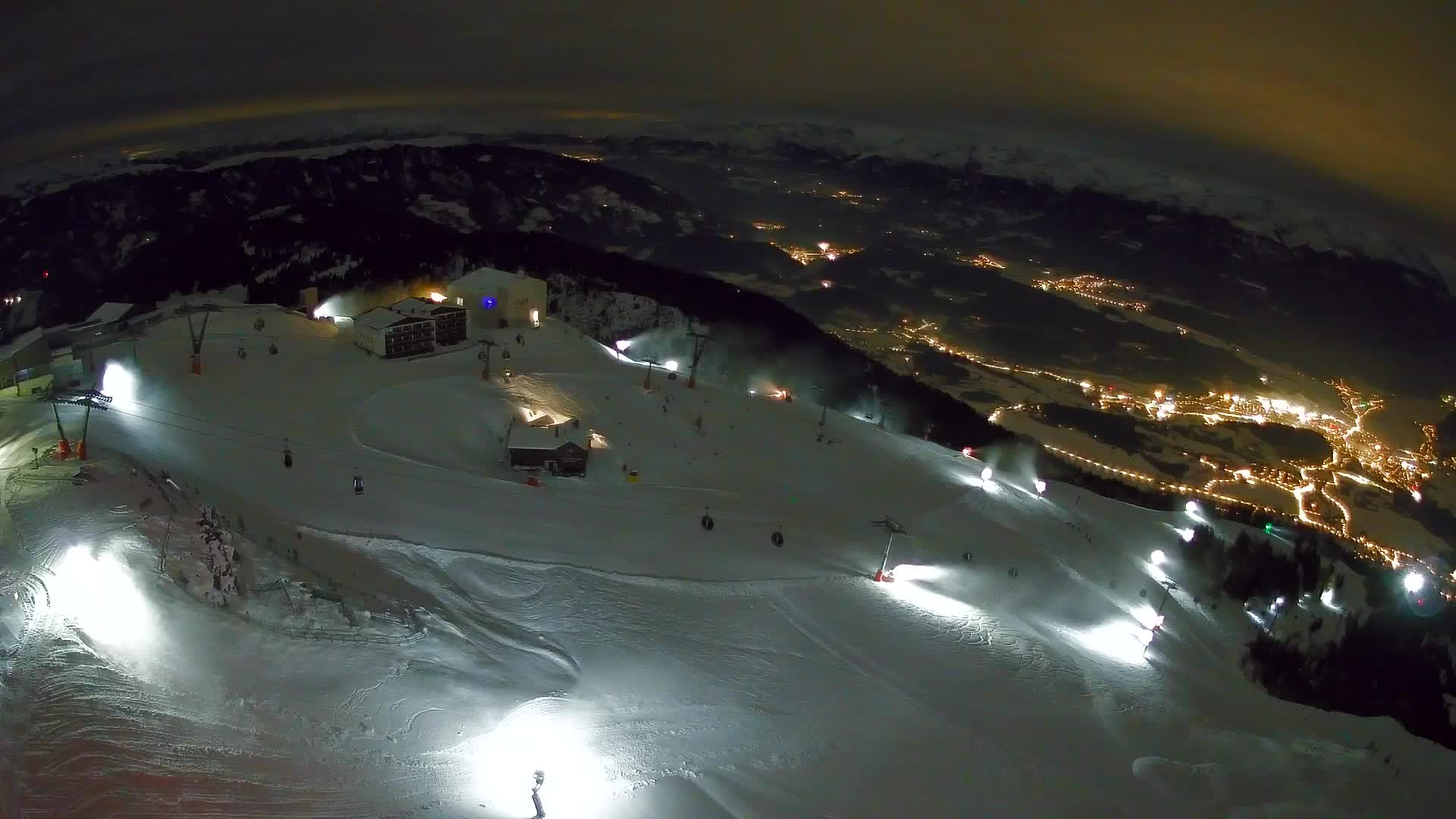 Station de ski Kronplatz sommet | vue sur Brunico