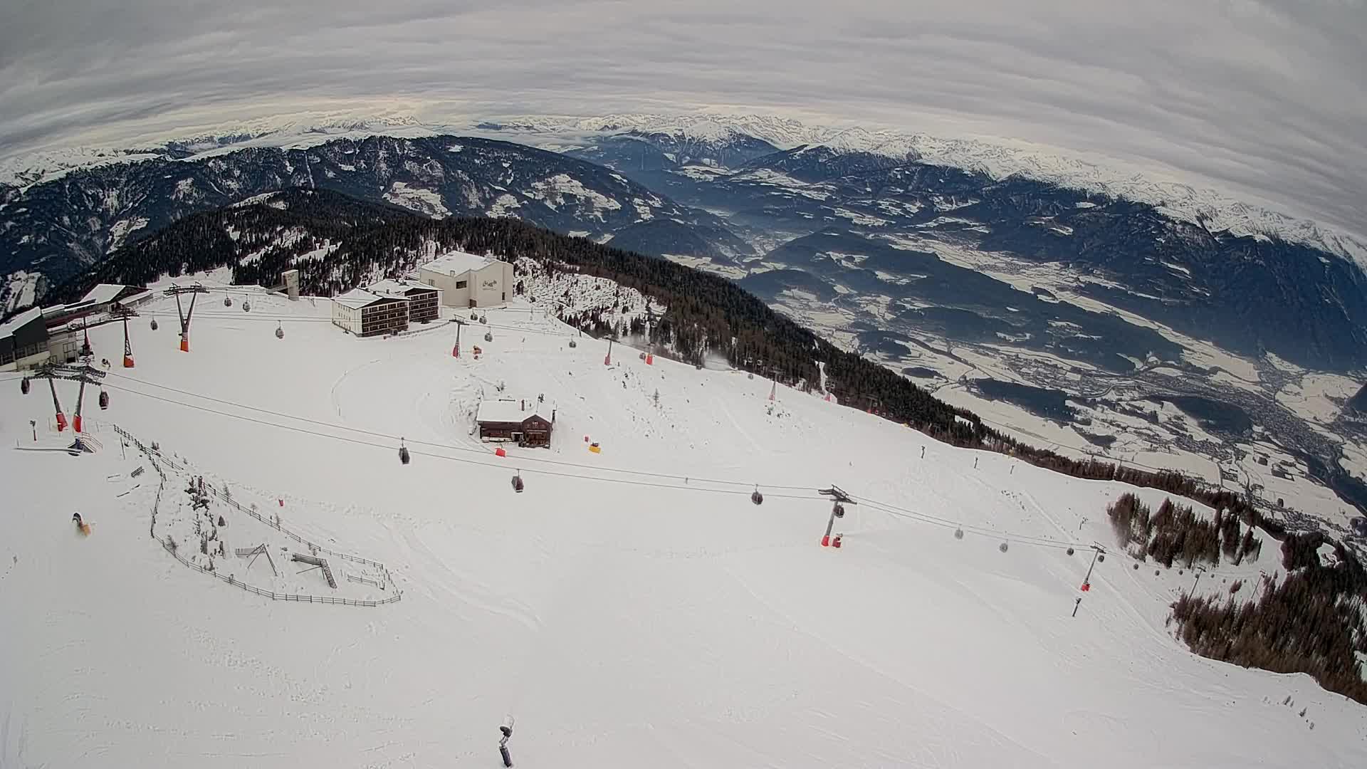 Station de ski Kronplatz sommet | vue sur Brunico