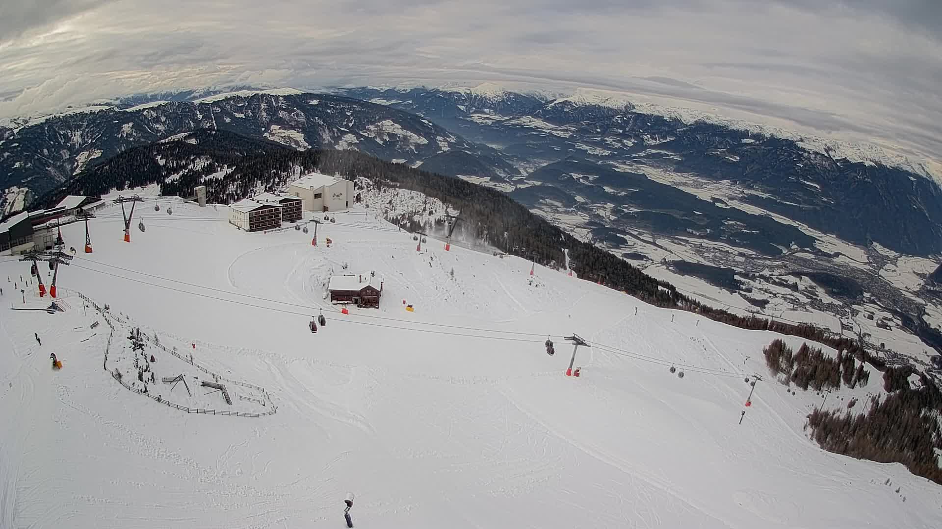 Smučišče Kronplatz – vrh | pogled na Bruneck