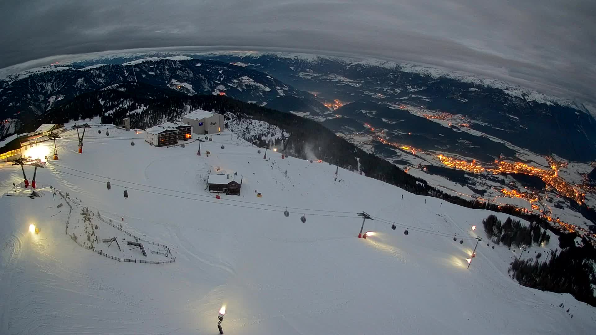 Smučišče Kronplatz – vrh | pogled na Bruneck