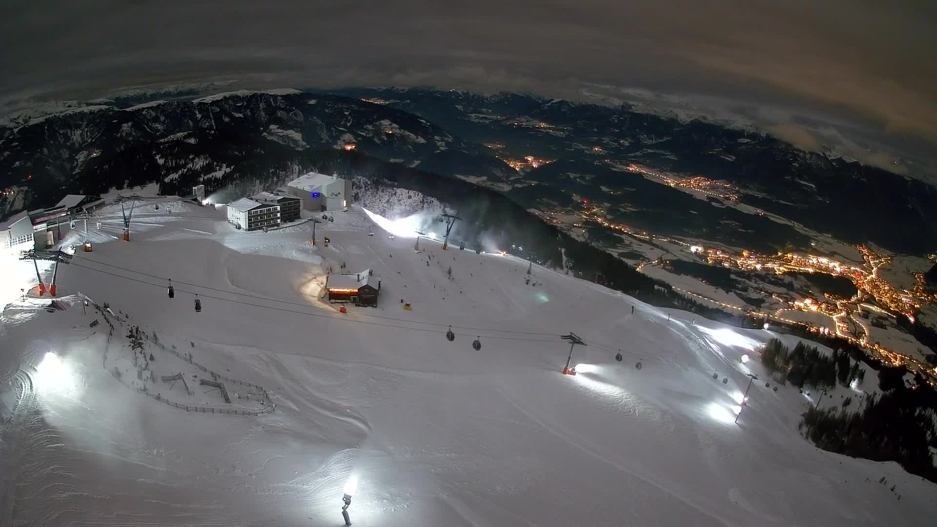 Skigebiet Kronplatz Gipfel | Blick auf Bruneck