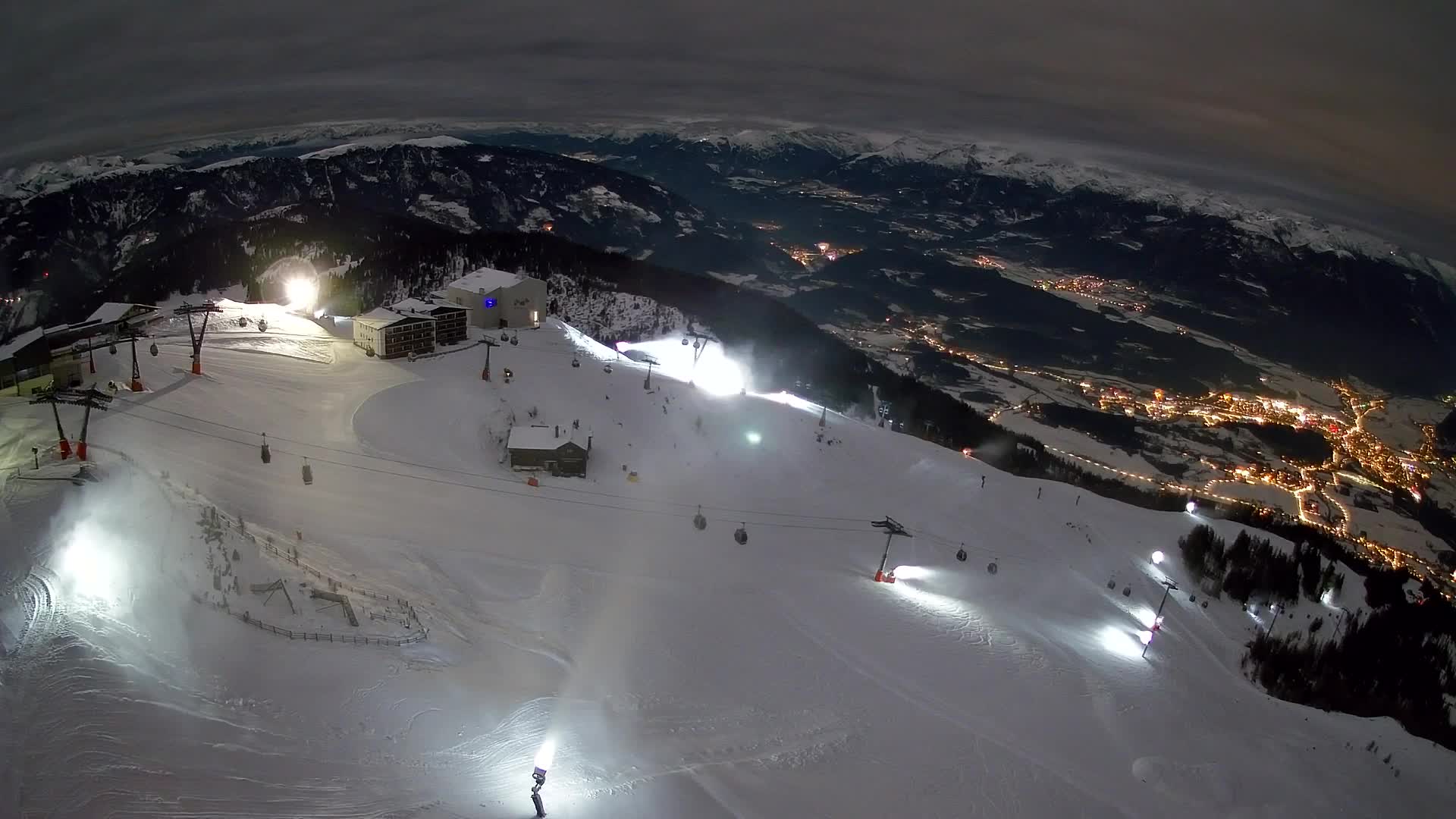Station de ski Kronplatz sommet | vue sur Brunico