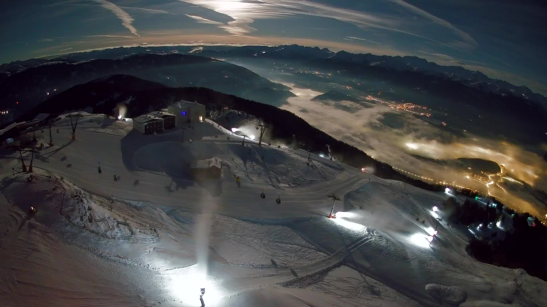 Stazione sciistica di Plan de Corones | vista su Brunico