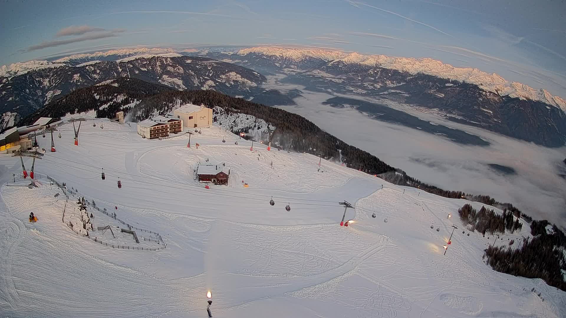 Station de ski Kronplatz sommet | vue sur Brunico