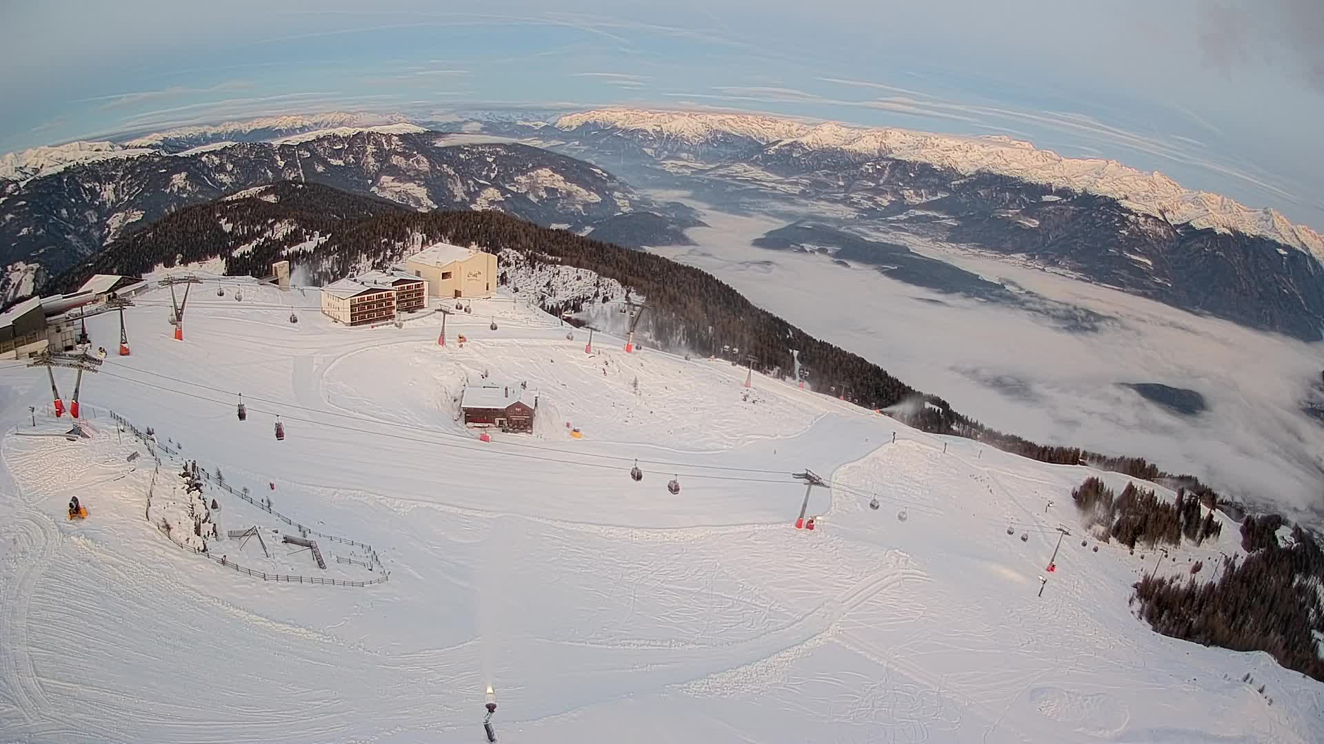 Station de ski Kronplatz sommet | vue sur Brunico