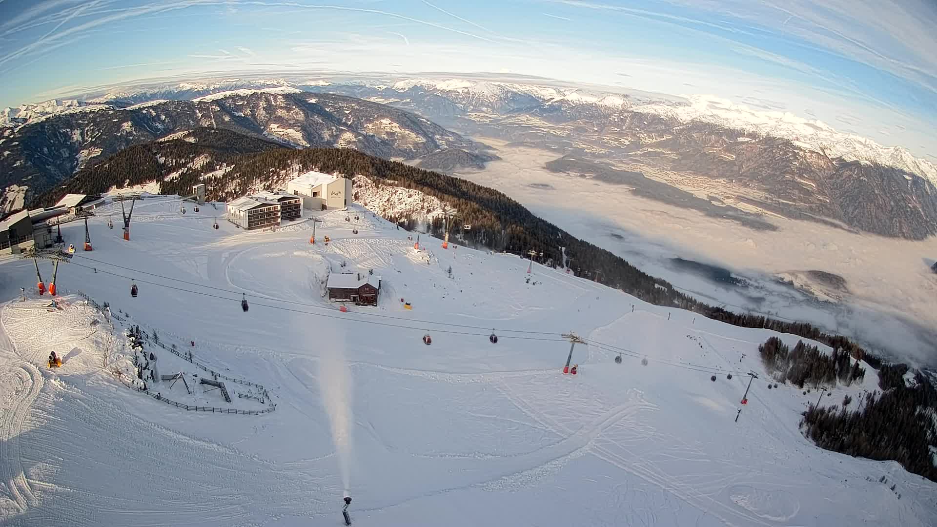 Skigebiet Kronplatz Gipfel | Blick auf Bruneck