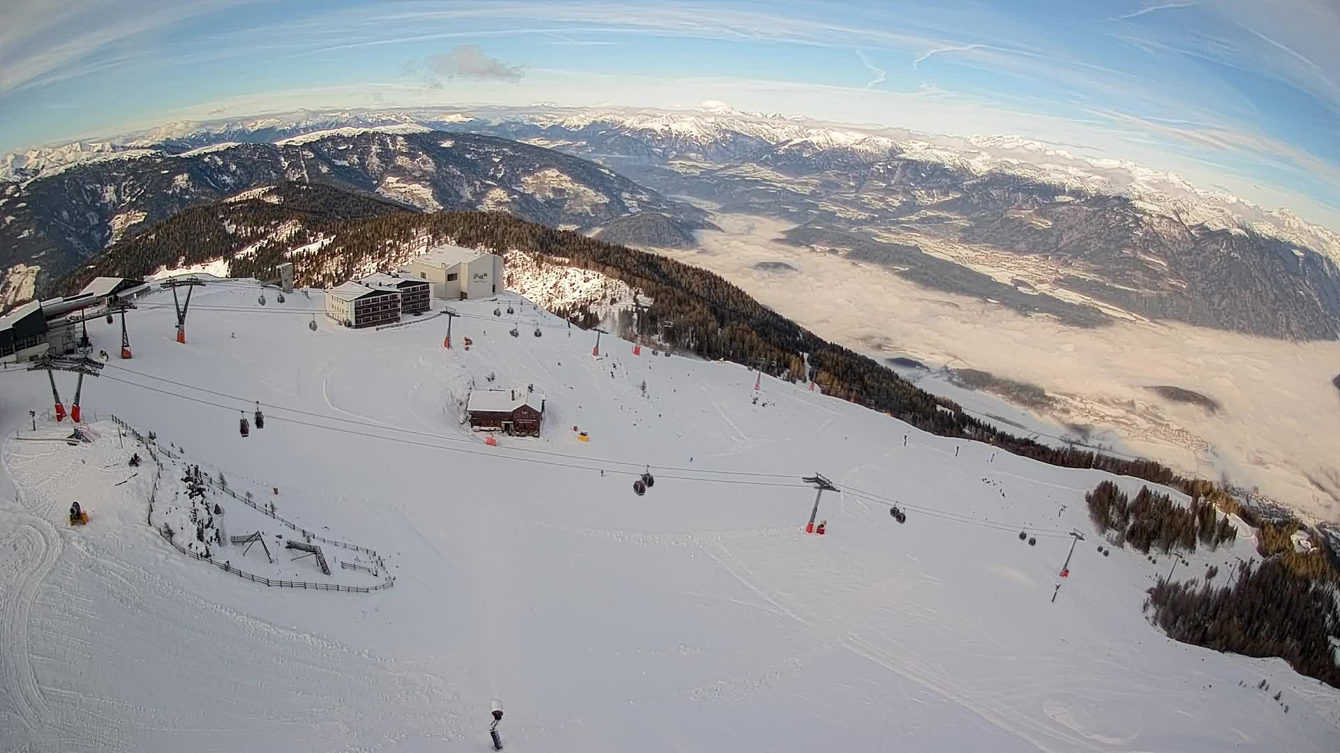 Skigebiet Kronplatz Gipfel | Blick auf Bruneck
