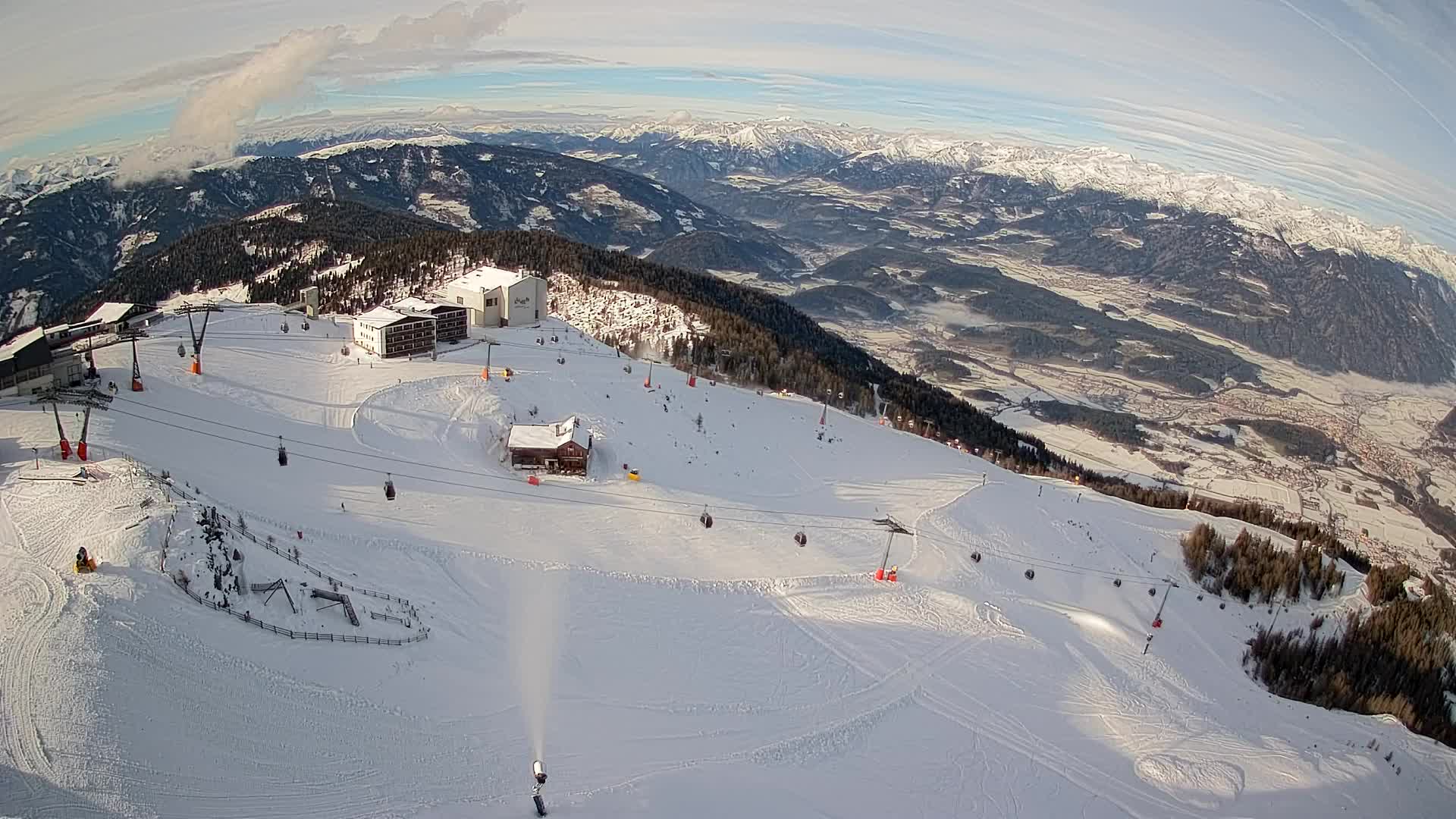 Station de ski Kronplatz sommet | vue sur Brunico