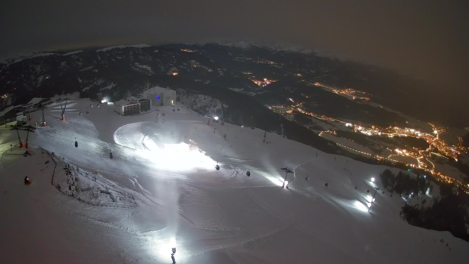 Skigebiet Kronplatz Gipfel | Blick auf Bruneck