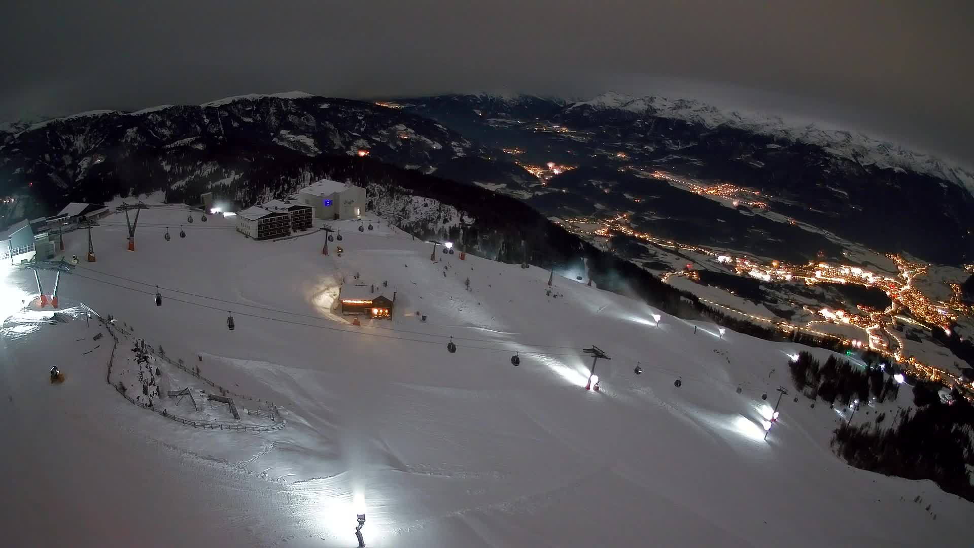 Skigebiet Kronplatz Gipfel | Blick auf Bruneck