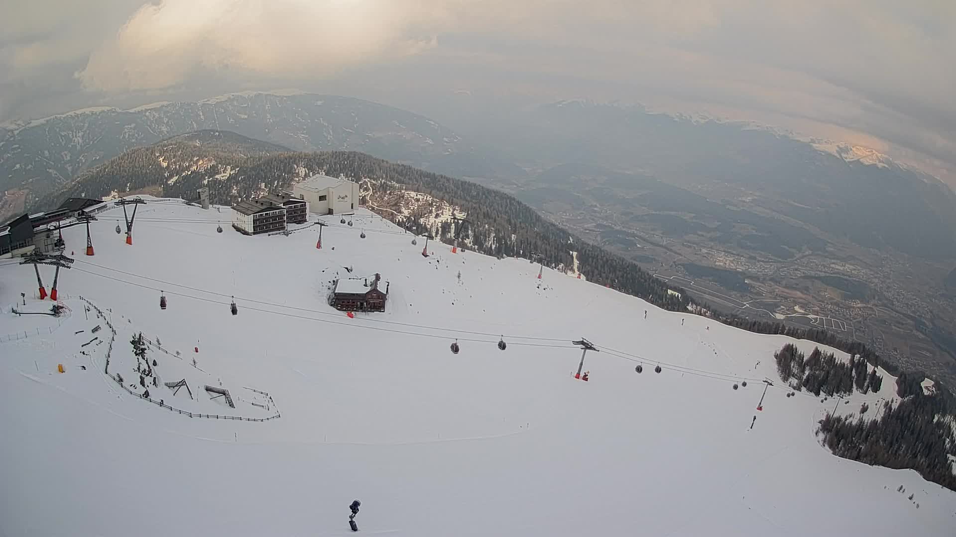 Smučišče Kronplatz – vrh | pogled na Bruneck