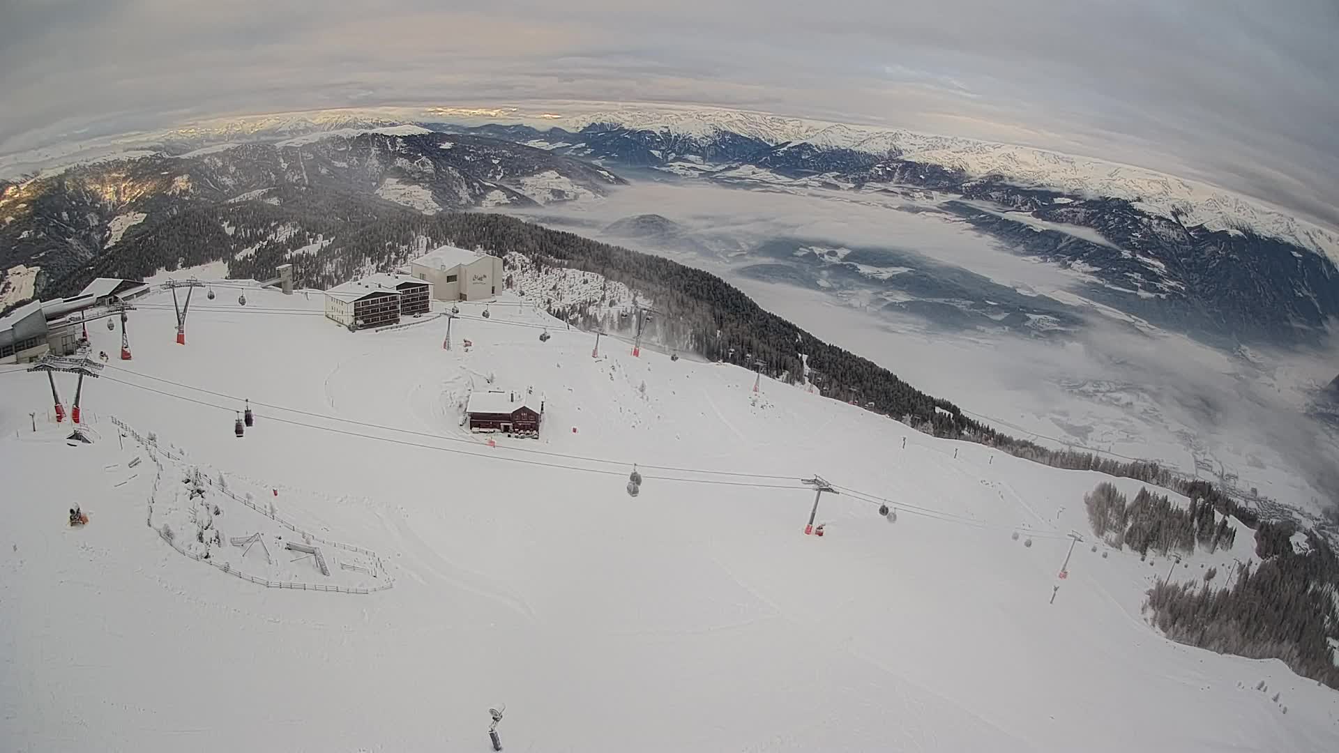 Station de ski Kronplatz sommet | vue sur Brunico