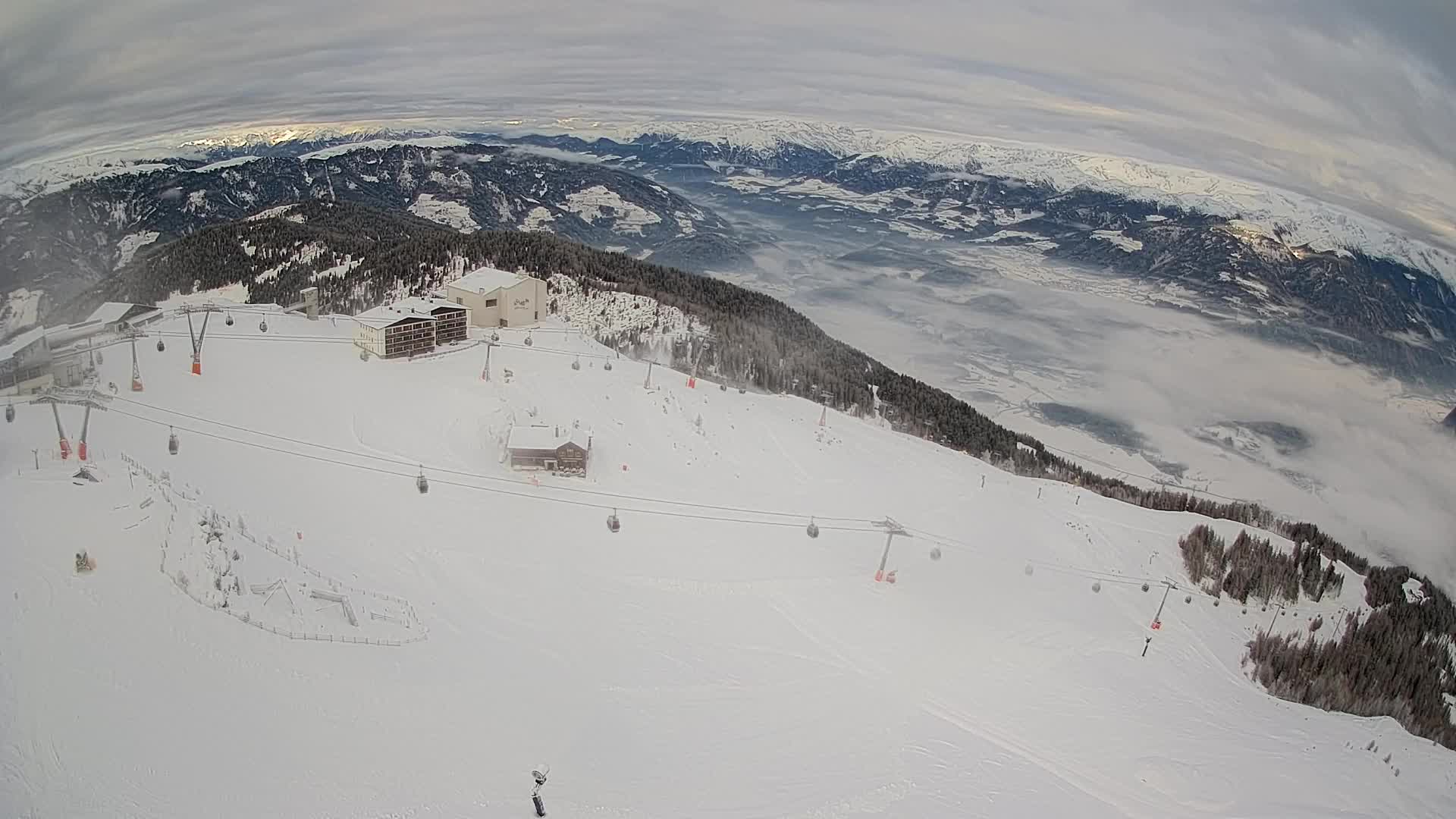 Smučišče Kronplatz – vrh | pogled na Bruneck