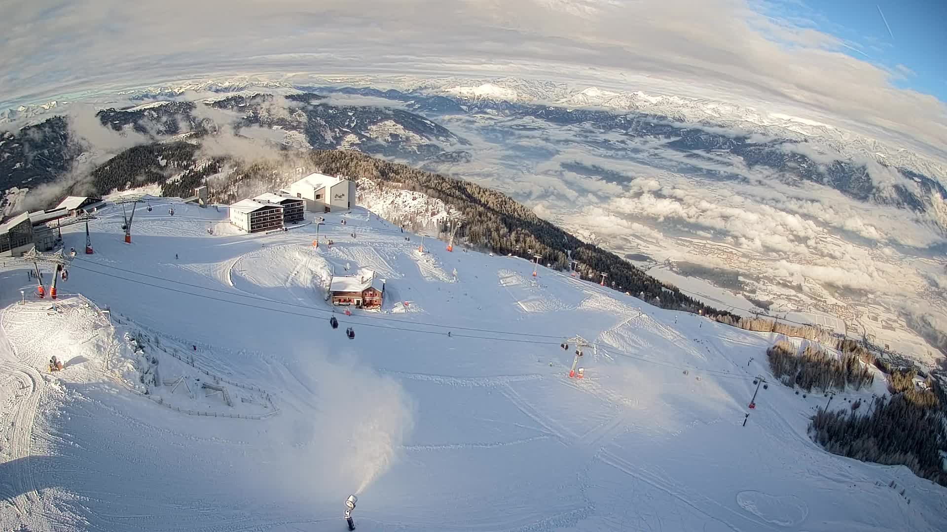 Skigebiet Kronplatz Gipfel | Blick auf Bruneck