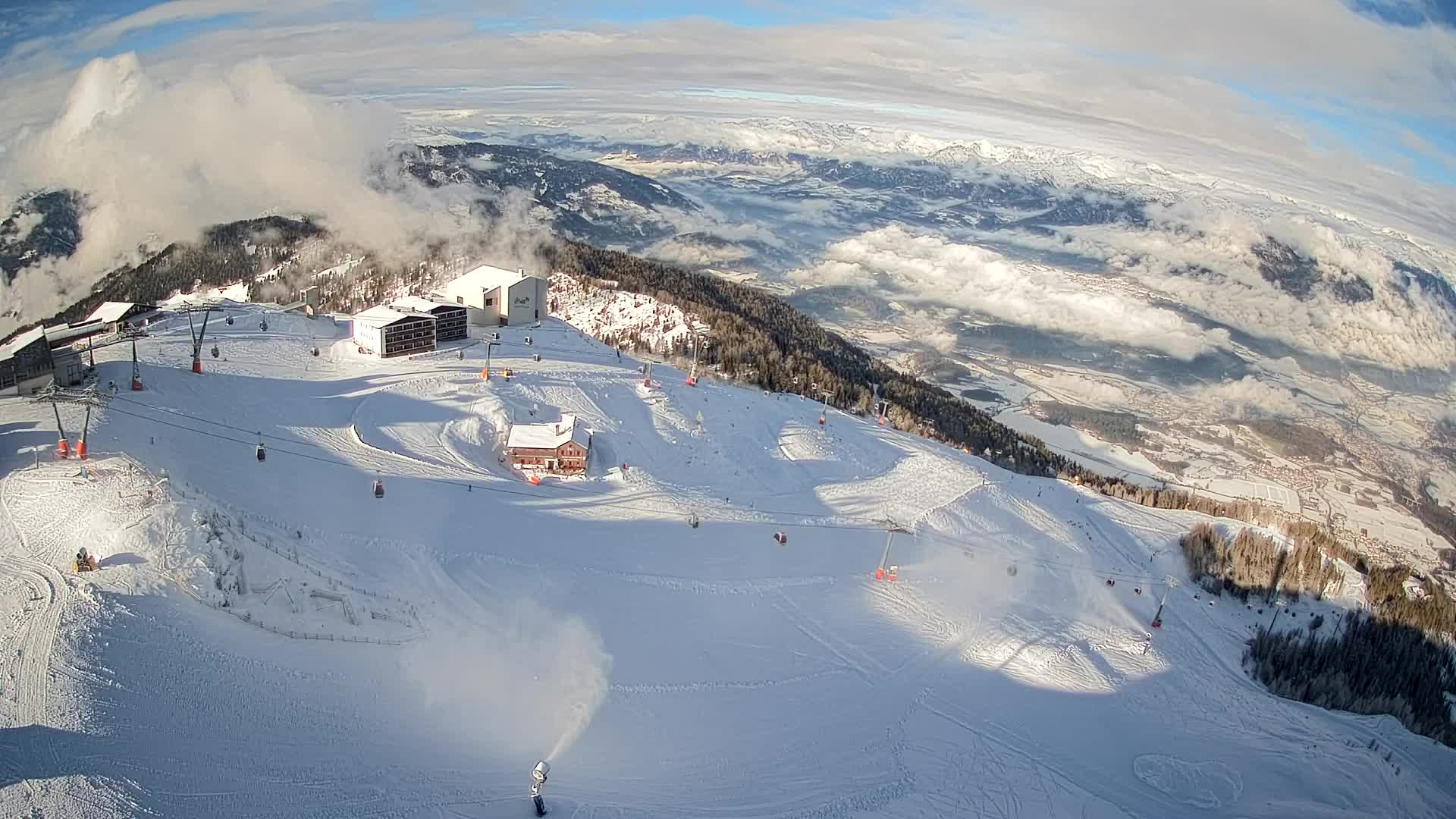 Skigebiet Kronplatz Gipfel | Blick auf Bruneck
