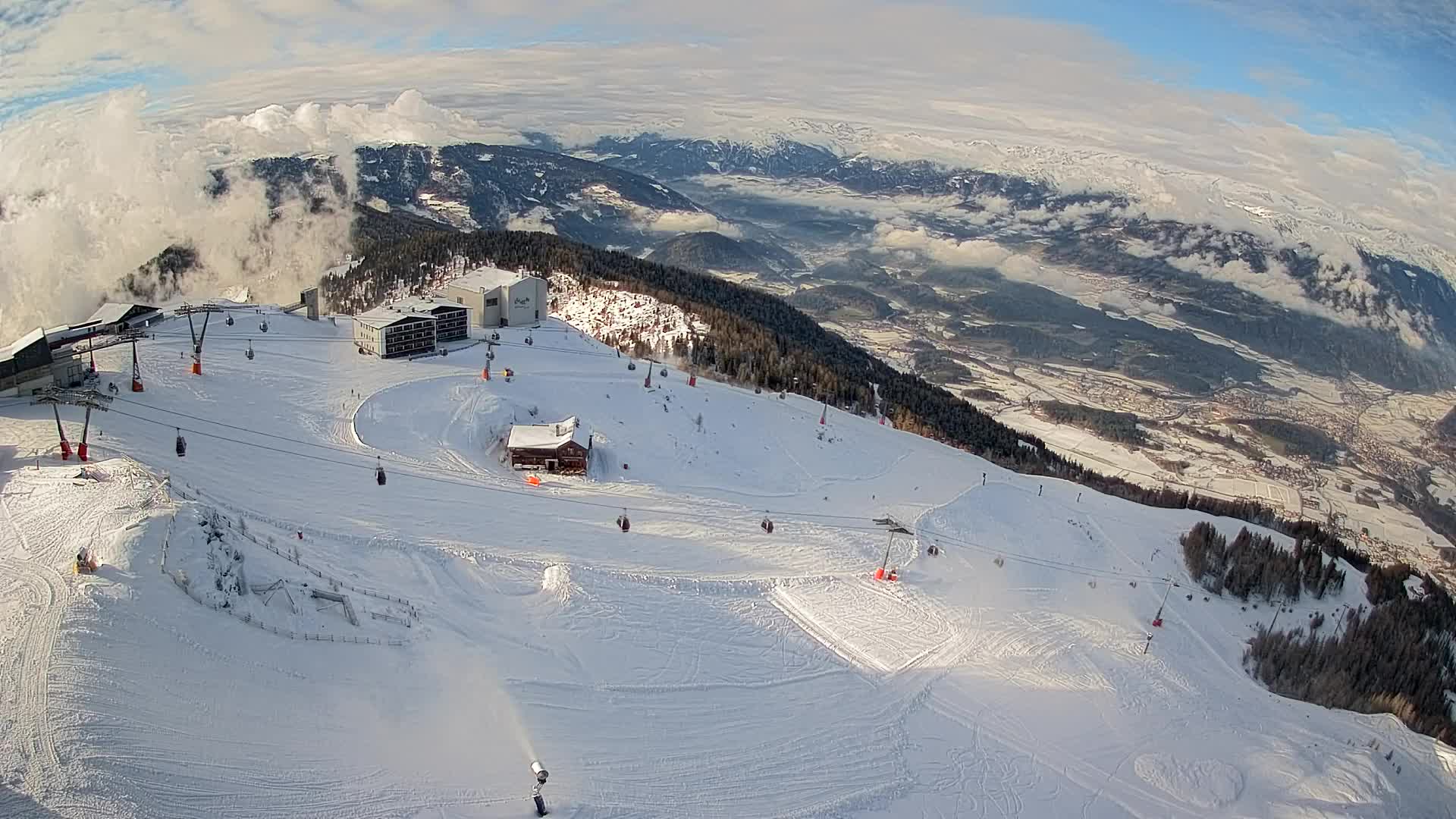 Station de ski Kronplatz sommet | vue sur Brunico