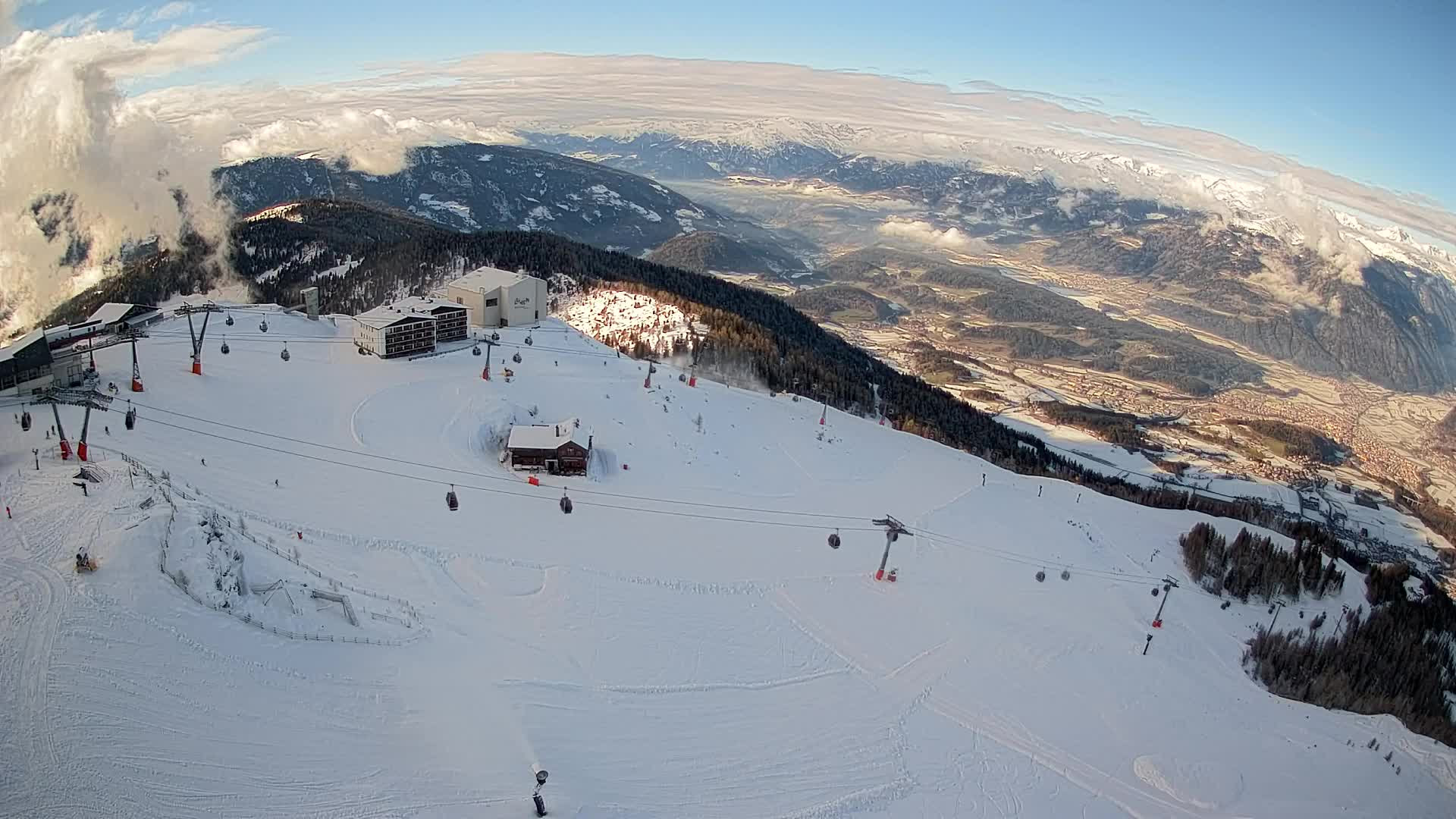 Stazione sciistica di Plan de Corones | vista su Brunico