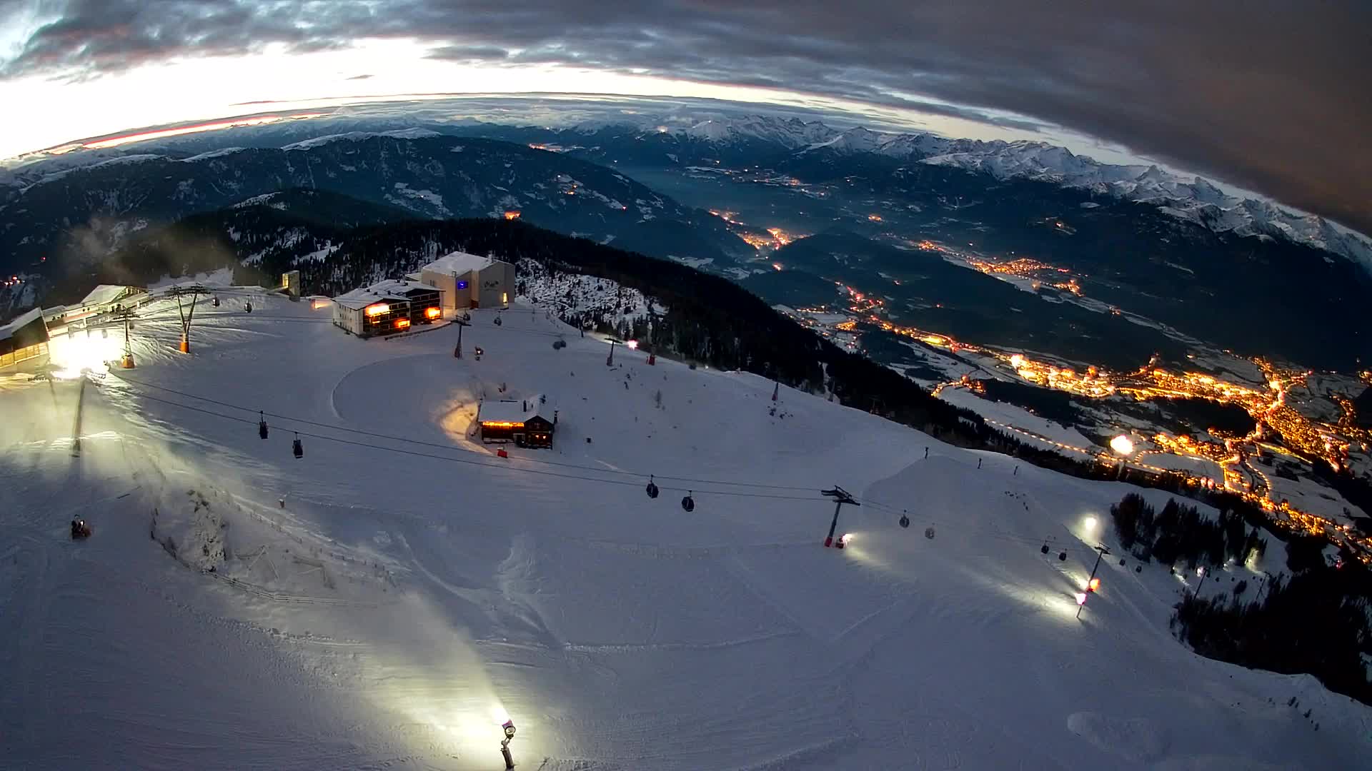 Smučišče Kronplatz – vrh | pogled na Bruneck