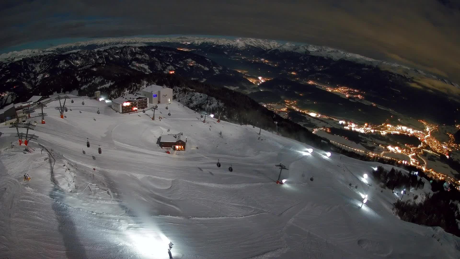 Skigebiet Kronplatz Gipfel | Blick auf Bruneck