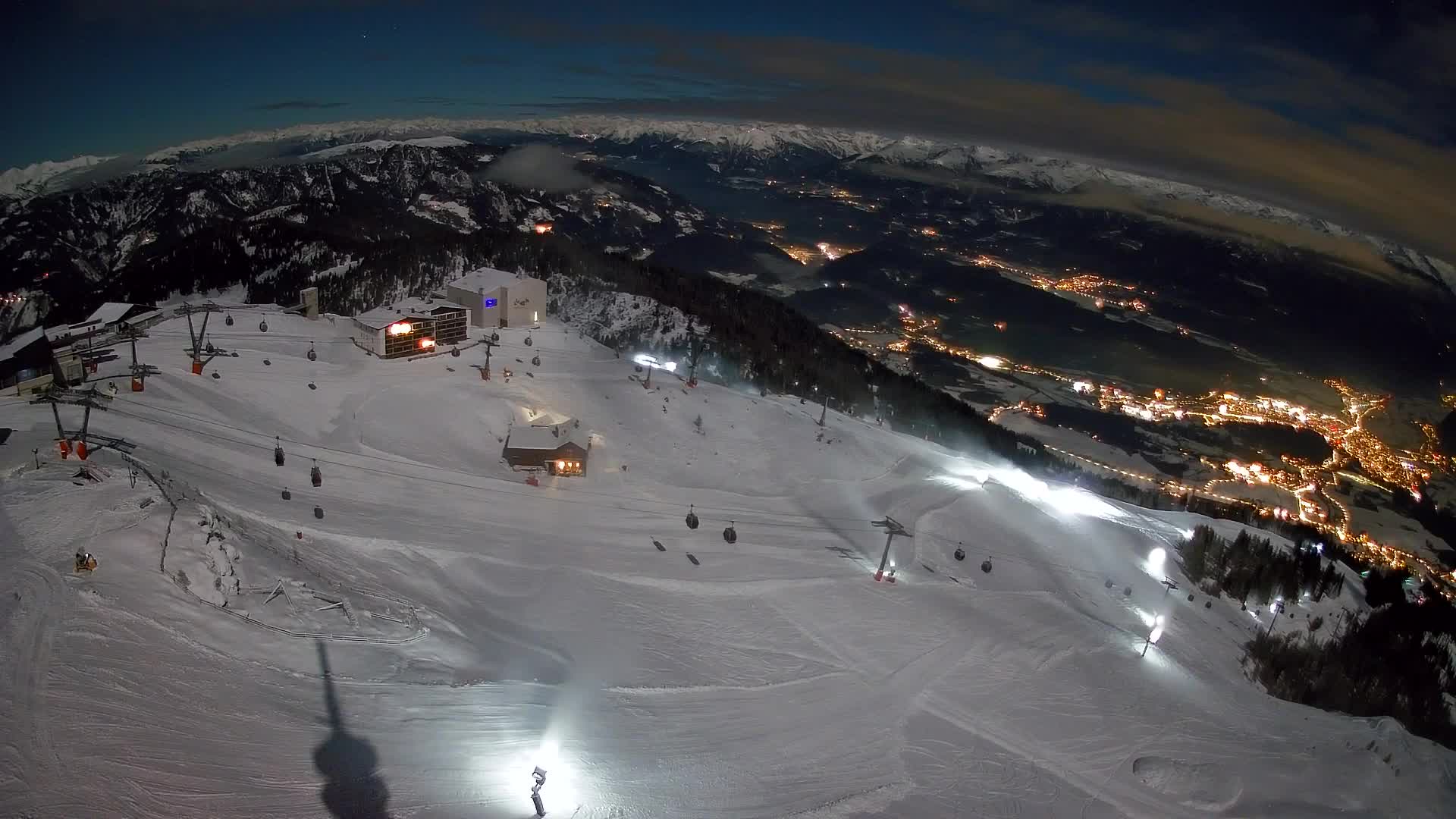 Kronplatz peak Ski resort | view to Bruneck