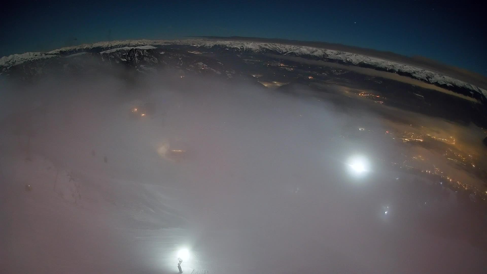 Cima estación de esquí Kronplatz | vista hacia Brunico