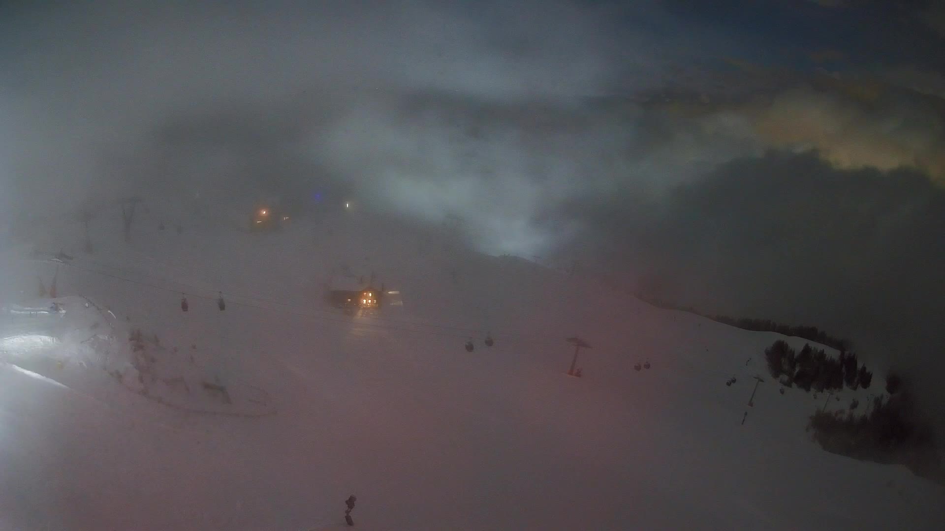 Cima estación de esquí Kronplatz | vista hacia Brunico
