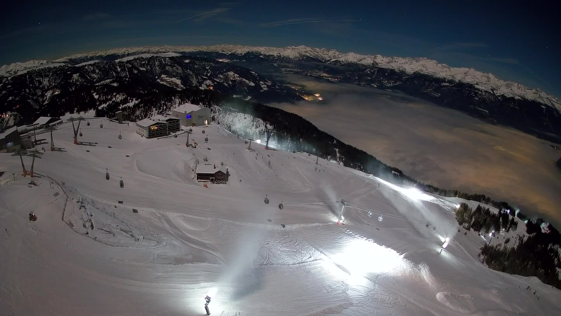 Skigebiet Kronplatz Gipfel | Blick auf Bruneck