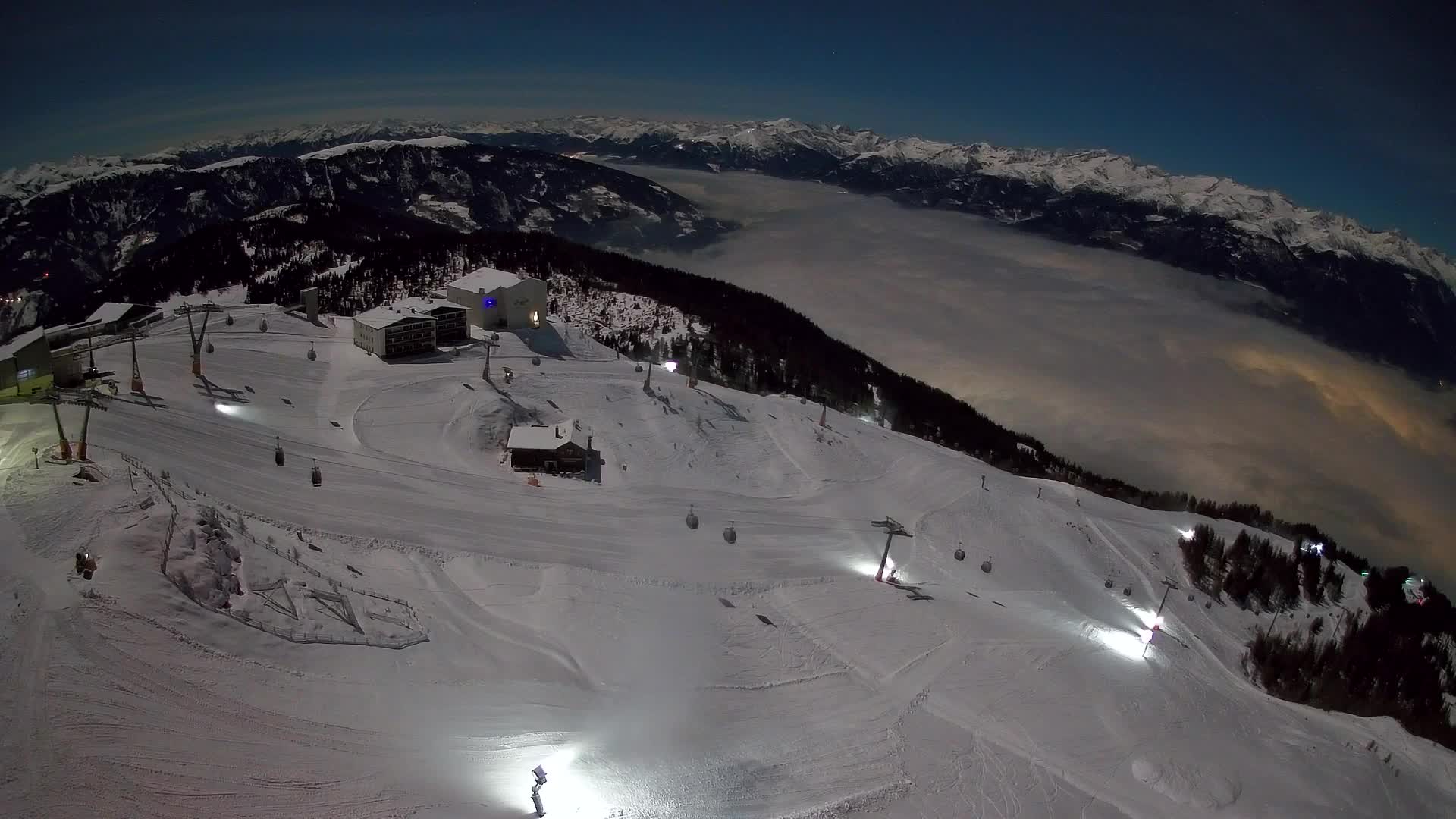 Smučišče Kronplatz – vrh | pogled na Bruneck