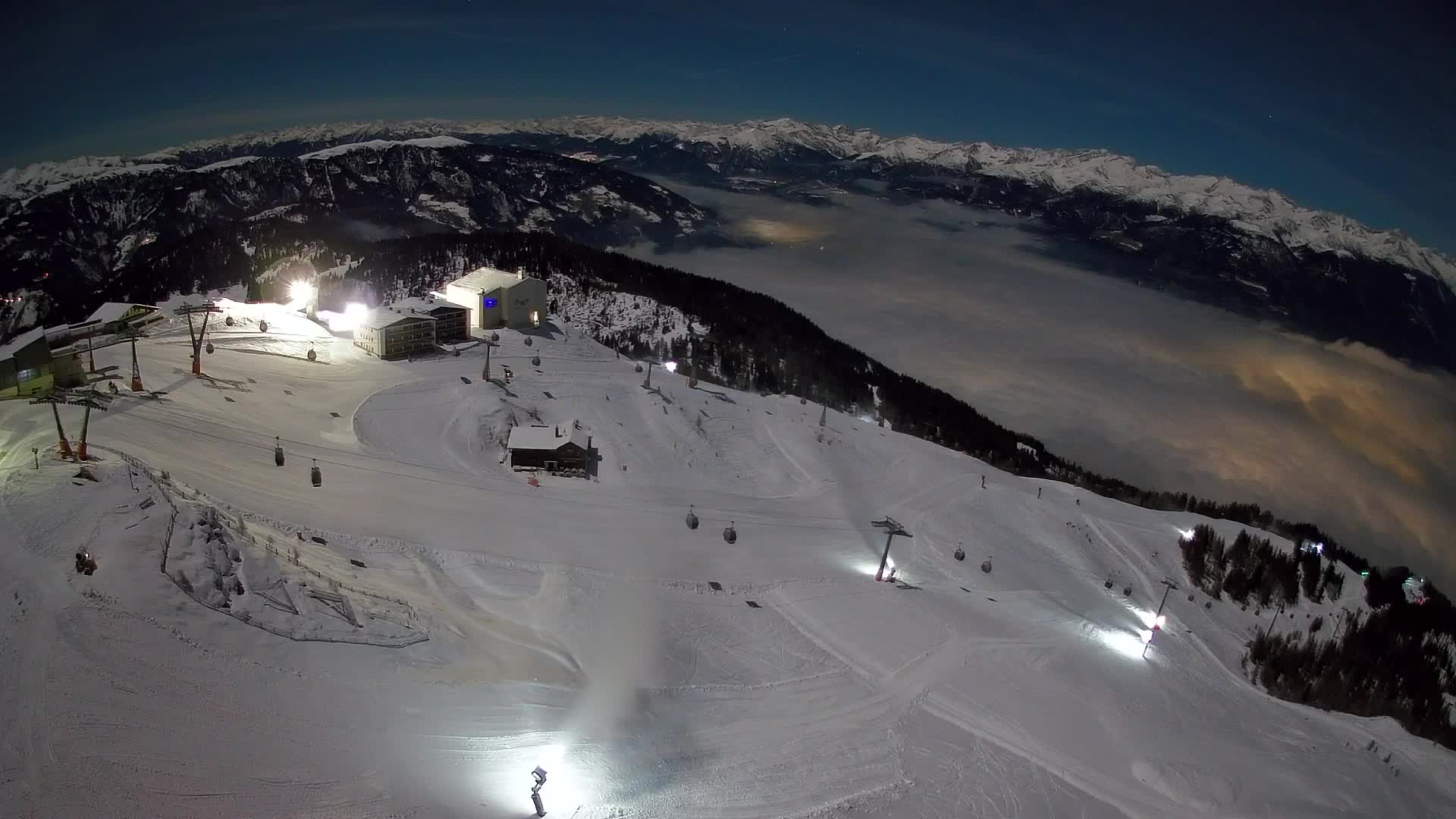 Stazione sciistica di Plan de Corones | vista su Brunico